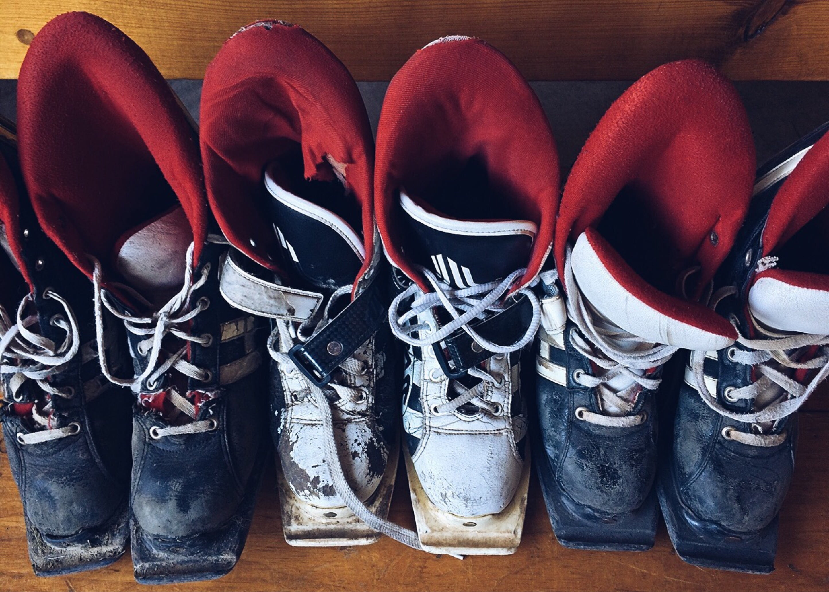indoors, no people, side by side, variation, shoelace, arrangement, close-up, boots, worn, hardwood floor, old, leather, in a row, dress shoe, order, ski, HD Wallpaper