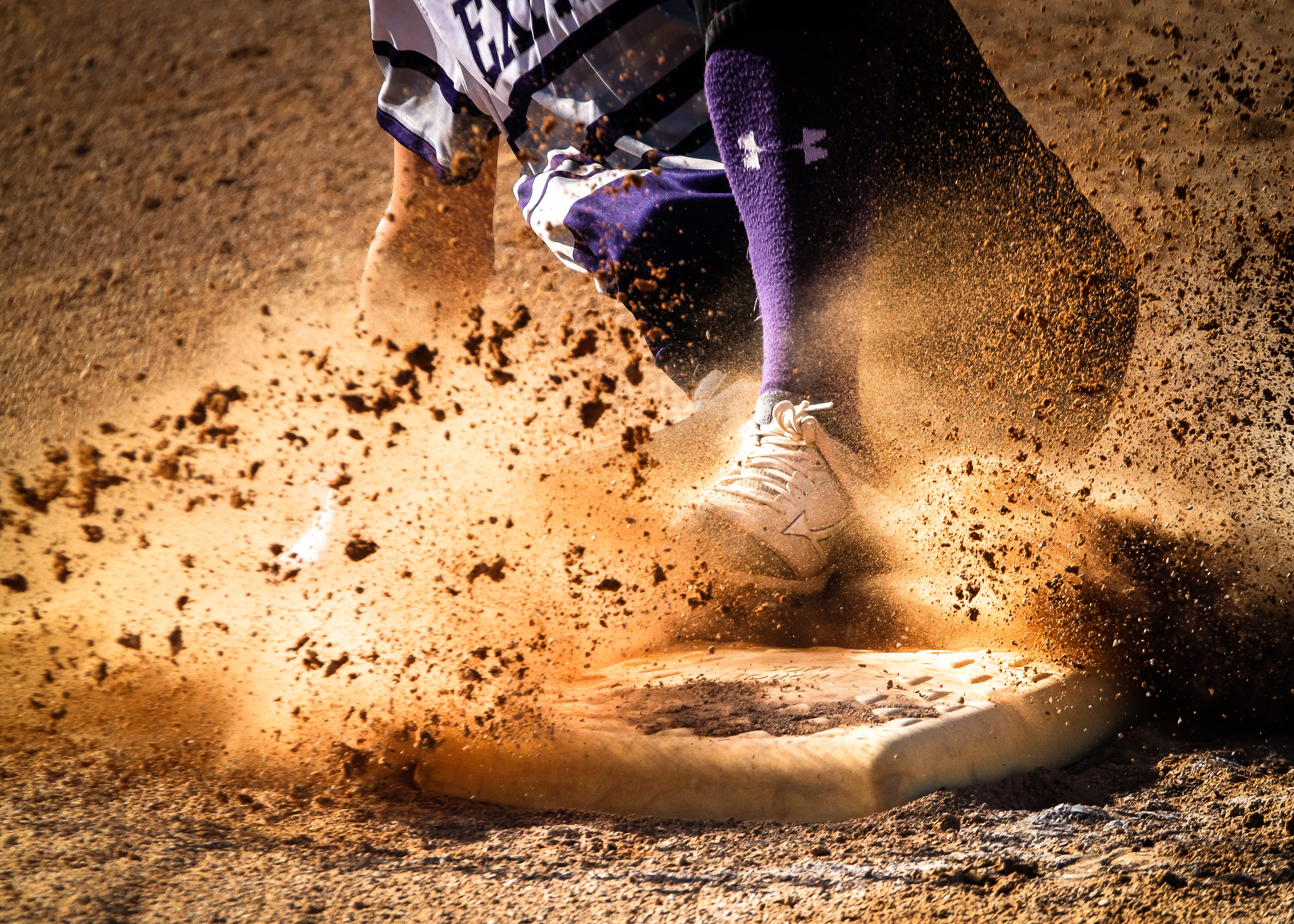 style, limb, adult, base, leisure activity, sunlight, sport, one person, shoe, brown, movement, fun, nature, baseball, ball, dirt, low section, body part, HD Wallpaper