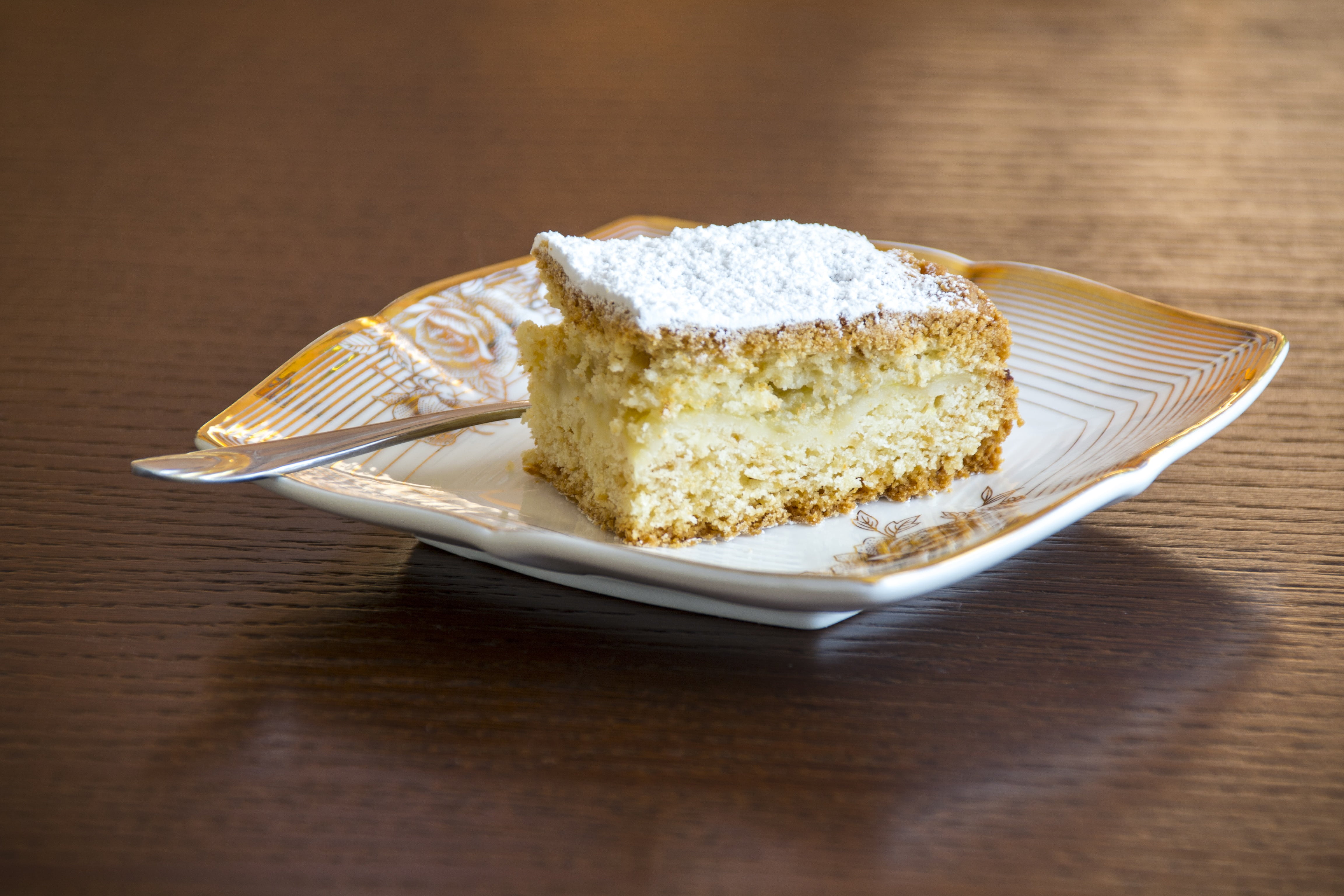eating utensil, slice, wood grain, food and drink, baked, appetizer, sweet dish, cake with coffee, sweet, taste, apple pie, food, cakes, delight, tasty, HD Wallpaper