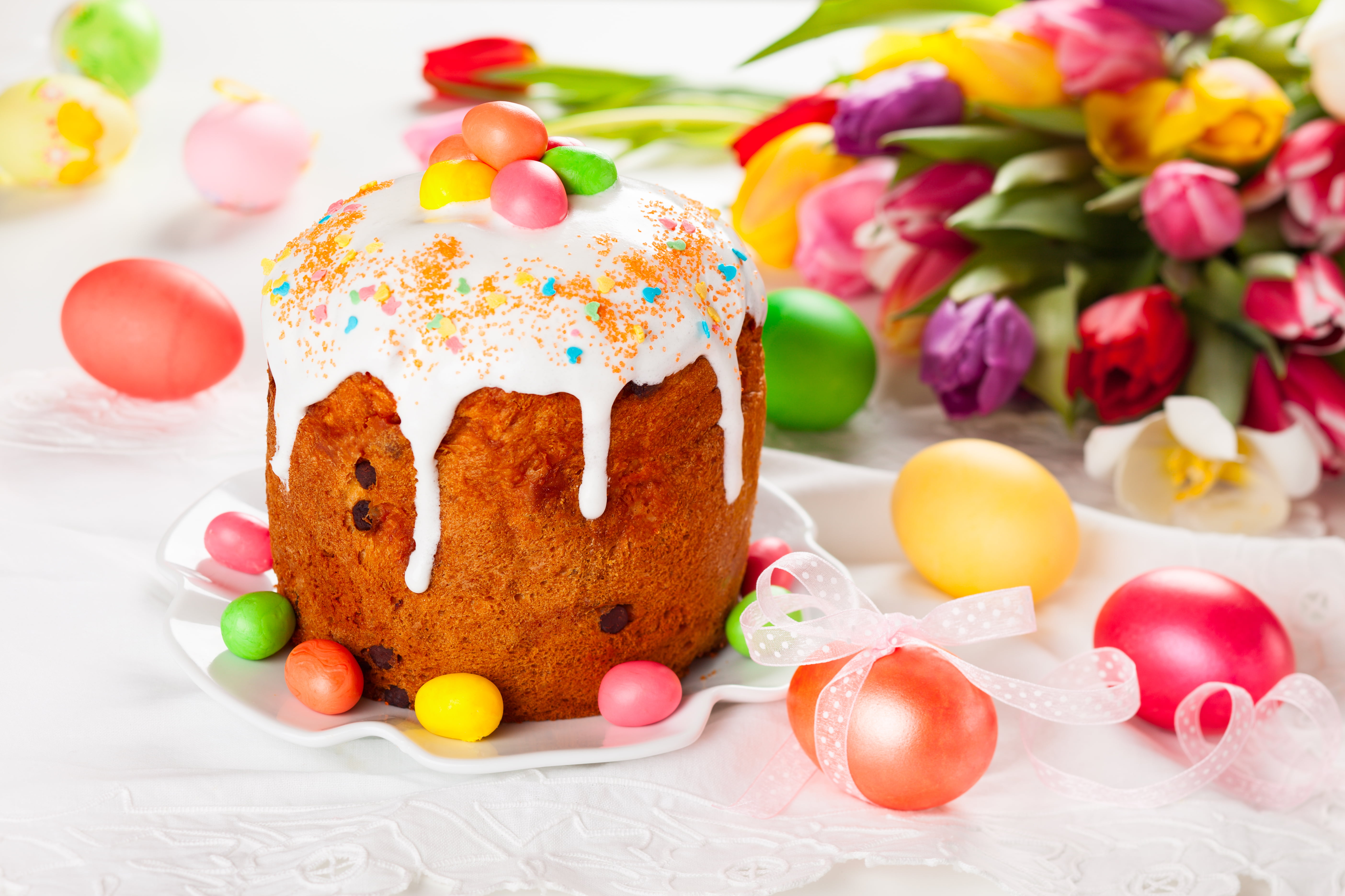 freshness, easter cake, gourmet, indulgence, 5K, unhealthy eating, celebration, decoration, eggs, refreshment, baked, white, chocolate, candy, baking, HD Wallpaper