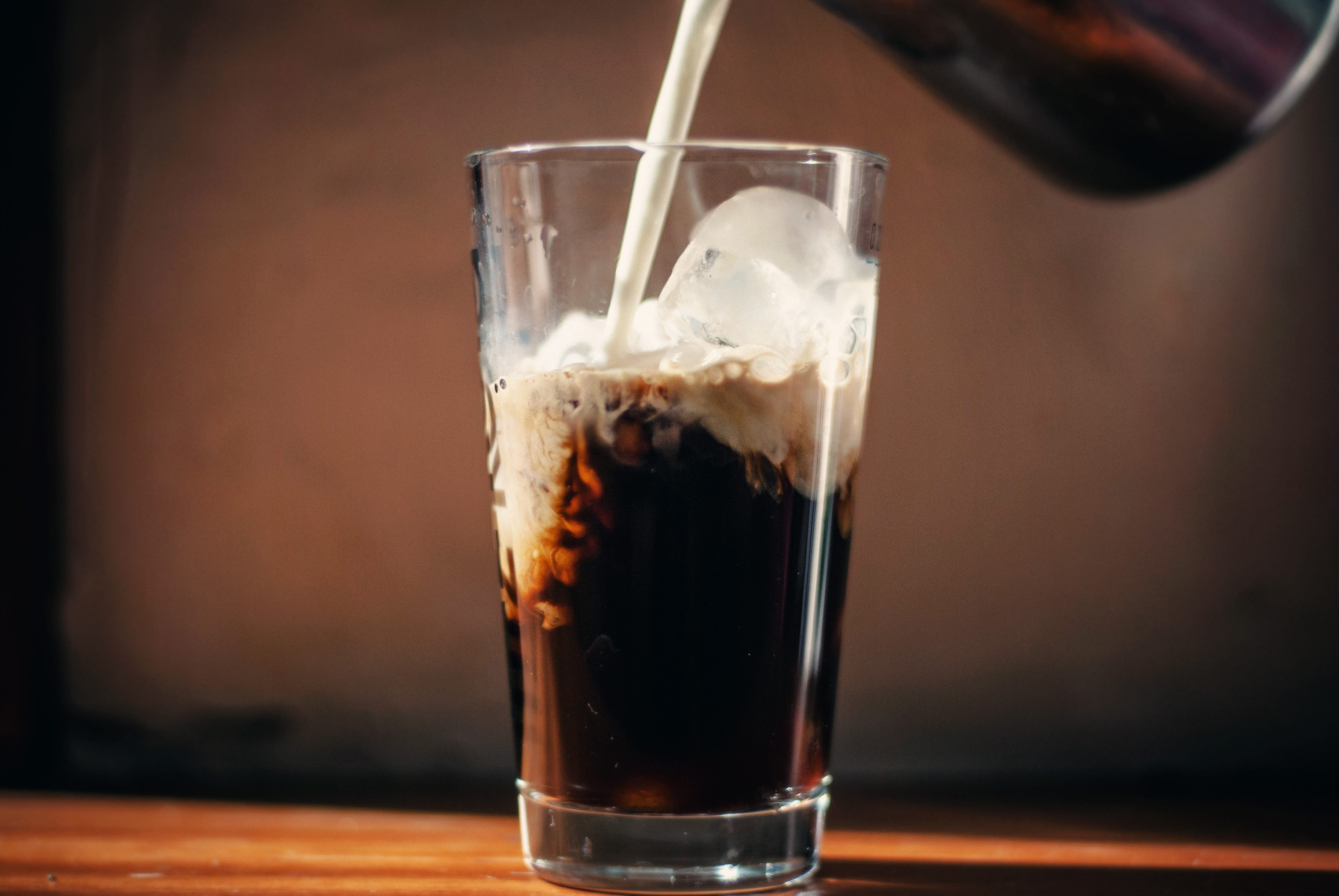 food and drink, table, drink, drinking straw, product, food, 2K, wood - material, large drink, freshness, summer, poznań, warm, focus on foreground, alcohol, HD Wallpaper