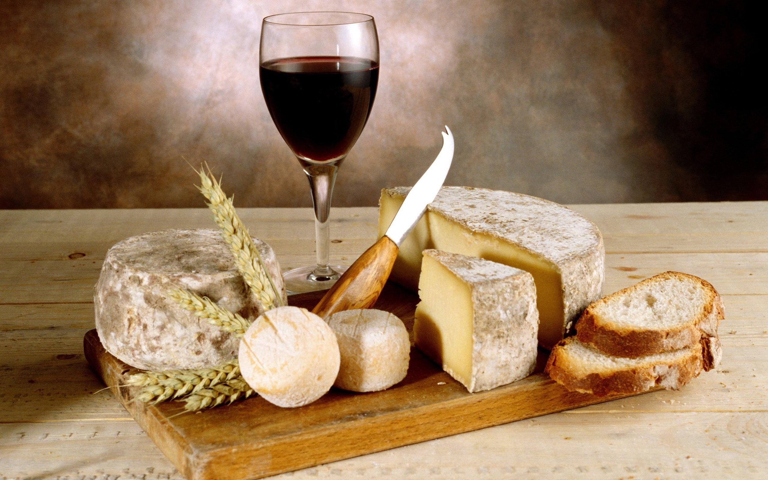 photography, 2K, cheese, cut, wine, 2560x1600, glass, bread, garlic, breads, HD Wallpaper