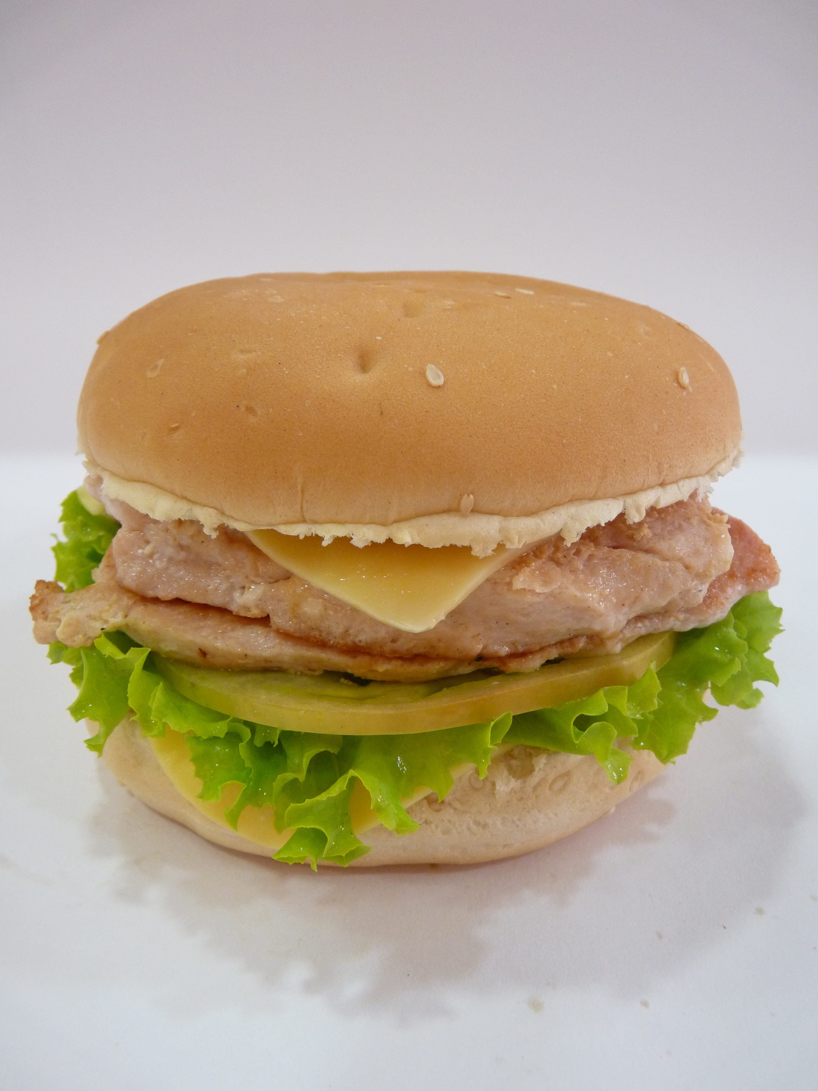 relish, cheeseburger, sandwich, restaurant, no people, bread, burger, temptation, fast, food, white background, close-up, meat, snack, studio shot, bun, Phone HD Wallpaper