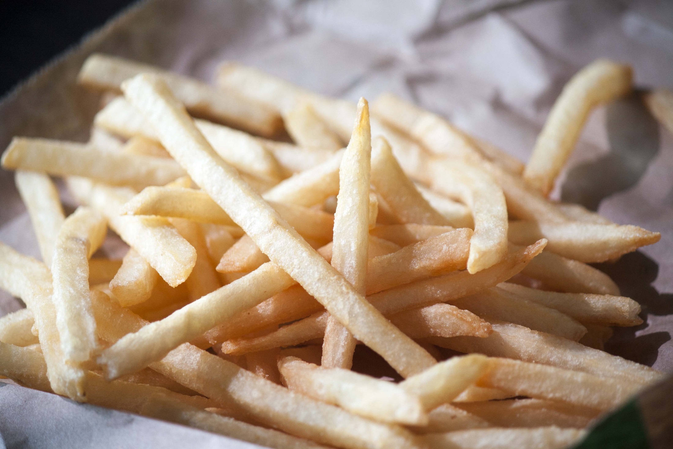 prepared potato, cholesterol, snack, no people, convenience food, still life, cooked, fat, unhealthy eating, fries, potato, fry, carbohydrate - food type, HD Wallpaper