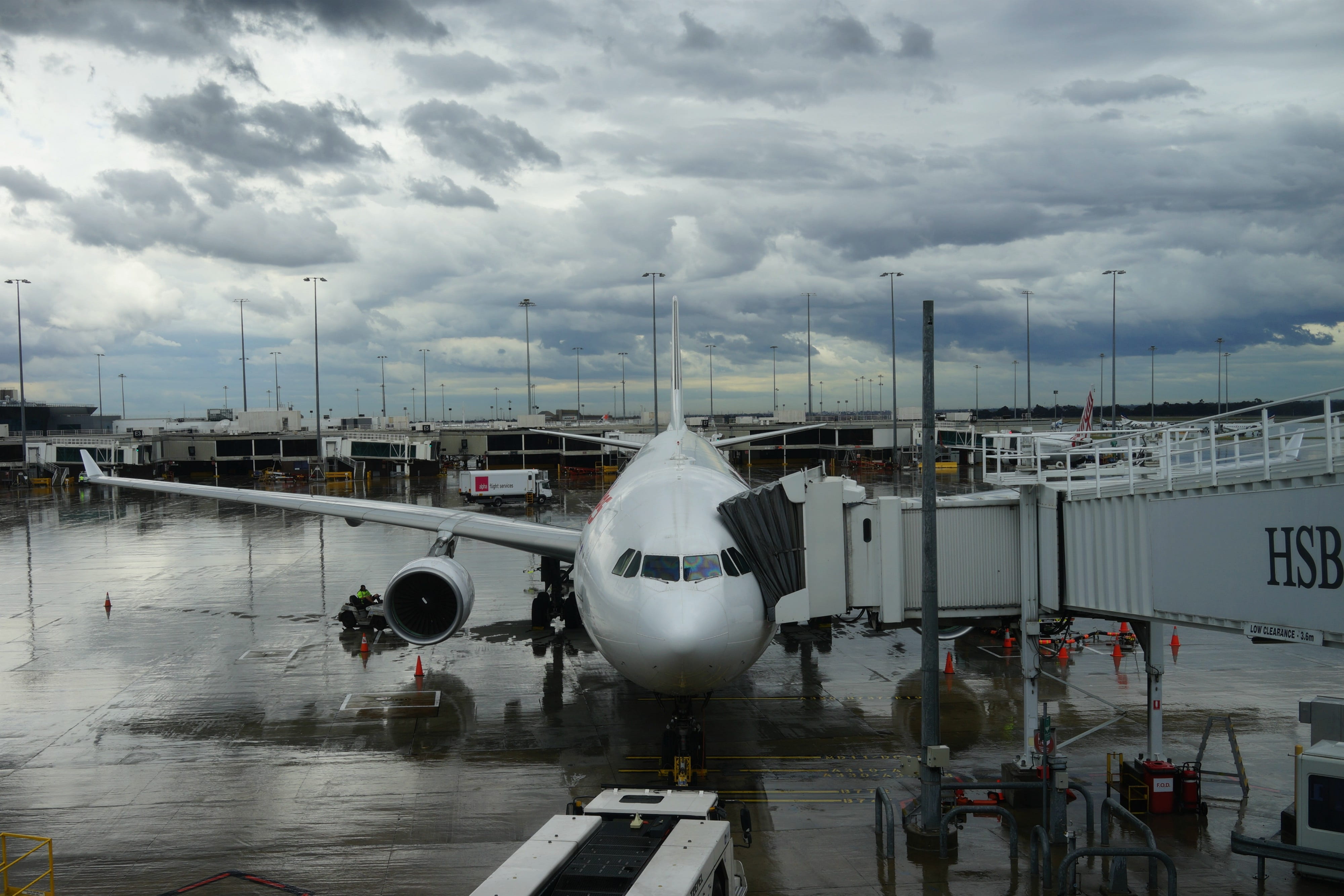 journey, leaving, airplane, travel, mode of transportation, passenger boarding bridge, commercial airplane, aerospace industry, trip, 4K, airport, outdoors, HD Wallpaper