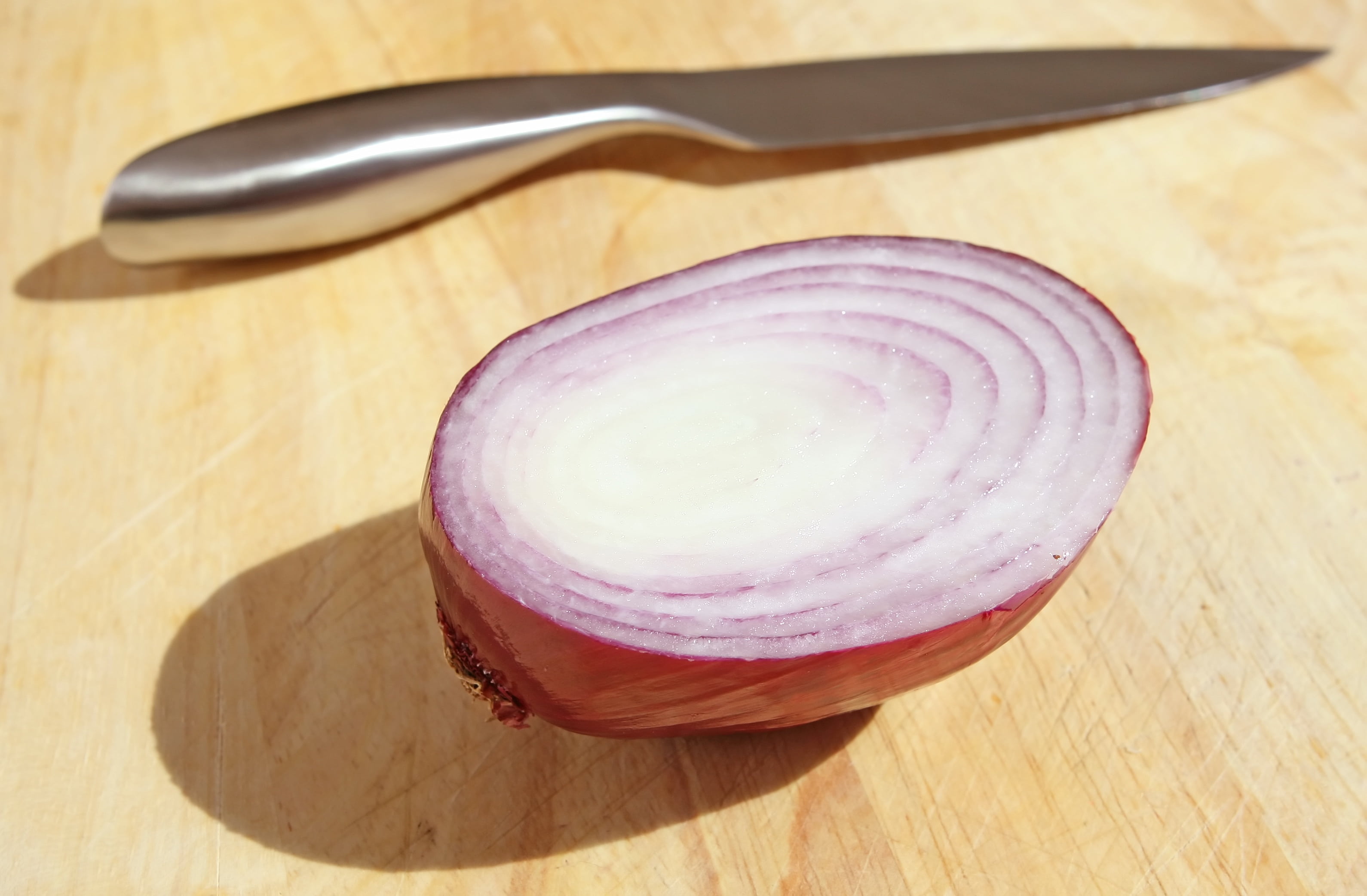 white, flavor, still life, wellbeing, indoors, herbs, still, food, flavour, no people, purple, life, closeup, natural, onion, vegetable, meal, cooking, HD Wallpaper