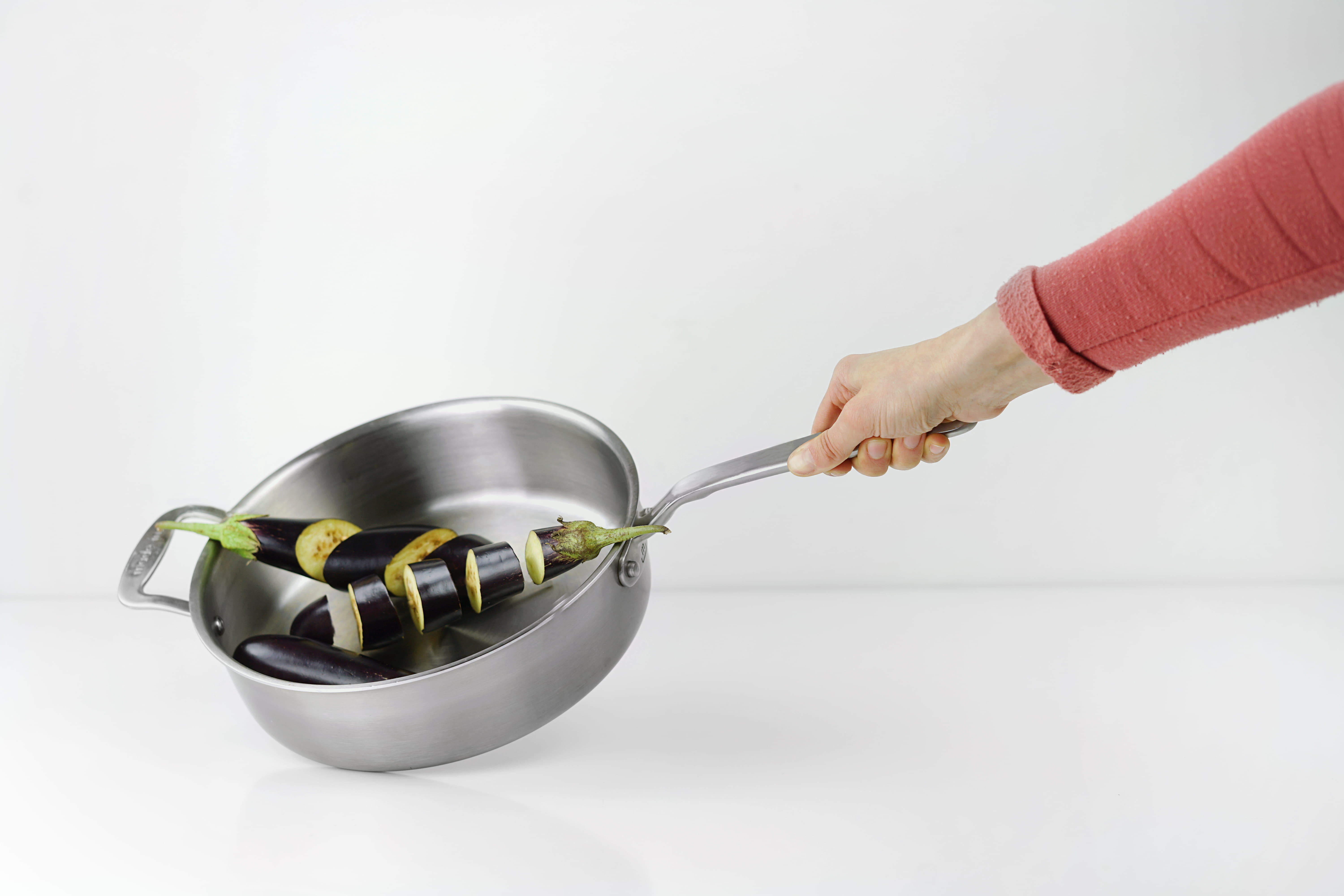 tasty, white background, kitchenware, delicious, household equipment, fresh vegetables, person, 5K, dieting, healthy cooking, holding, saucepan, cooking pot, HD Wallpaper