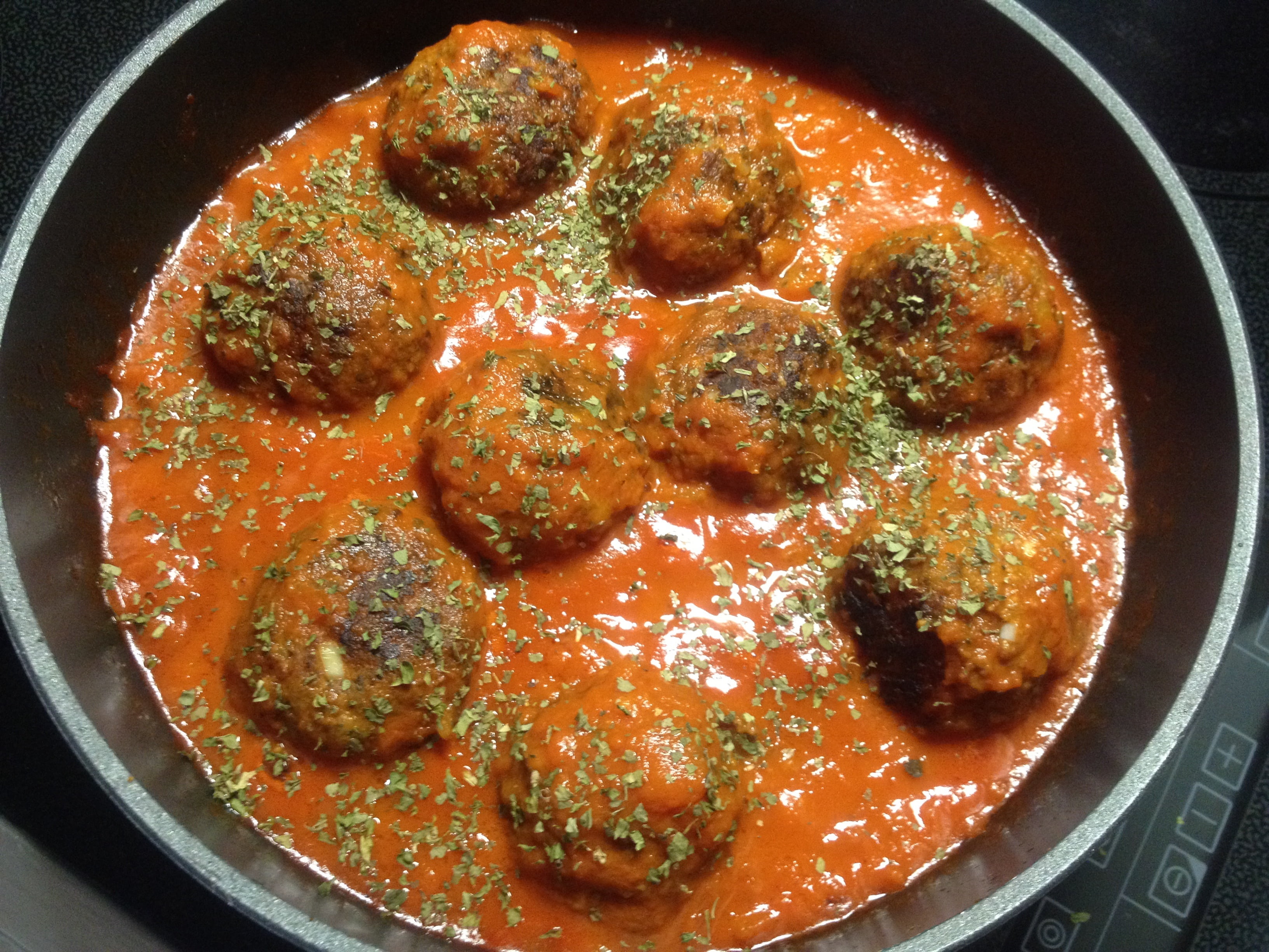 pan, cook, albondigas, vegetable, black background, indian food, temptation, wellbeing, casserole, meatball, no people, freshness, tomato sauce, food and drink, HD Wallpaper