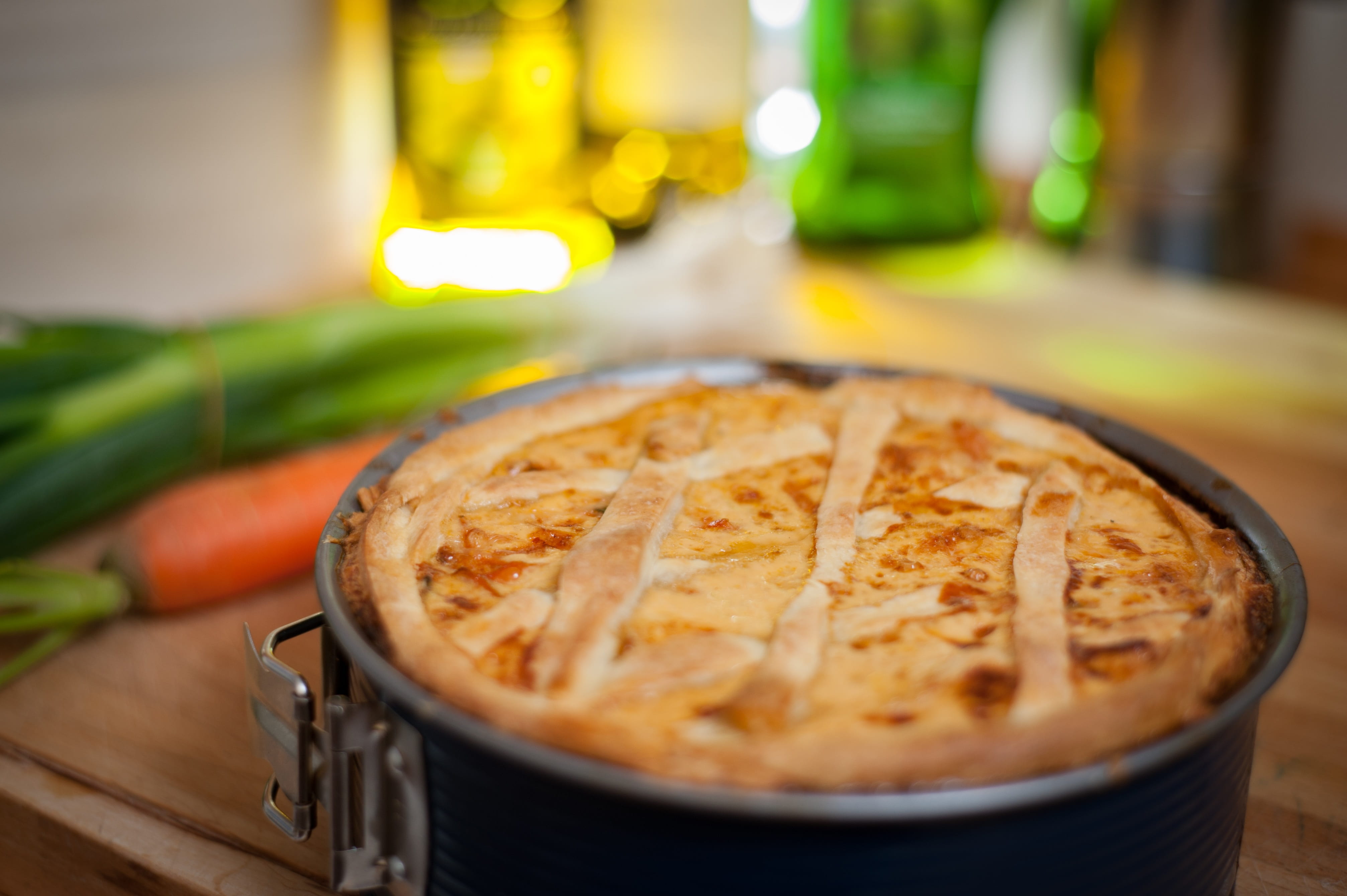 no people, still life, vegetables, wellbeing, casserole, selective, kitchen, table, springform, close-up, baked, dinner, inside, indoors, ready-to-eat, HD Wallpaper