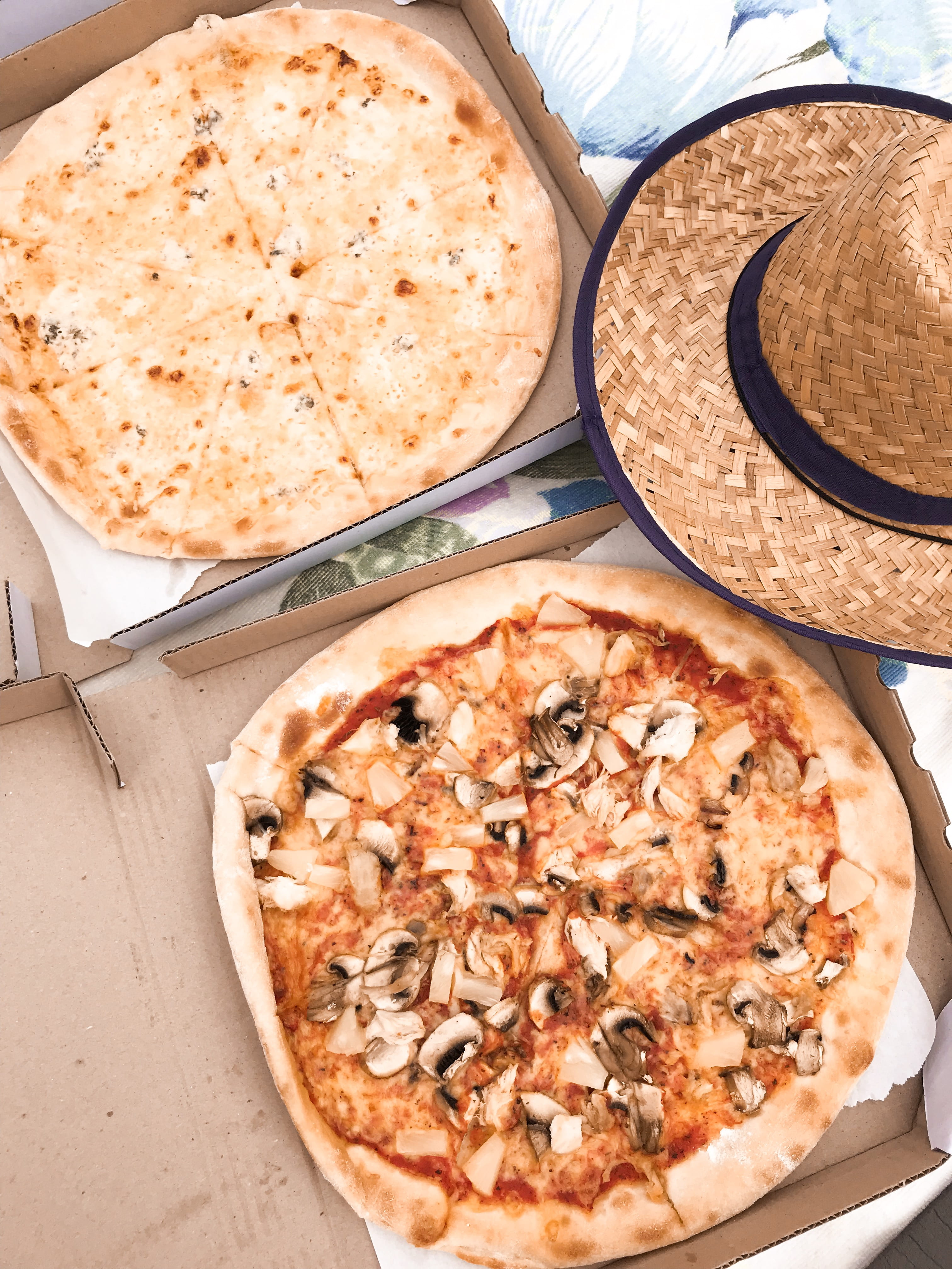 4K, vegetarian food, temptation, two, crockery, ready-to-eat, still life, table, pizza, plate, dinner, cheese, healthy eating, freshness, directly above, Phone HD Wallpaper