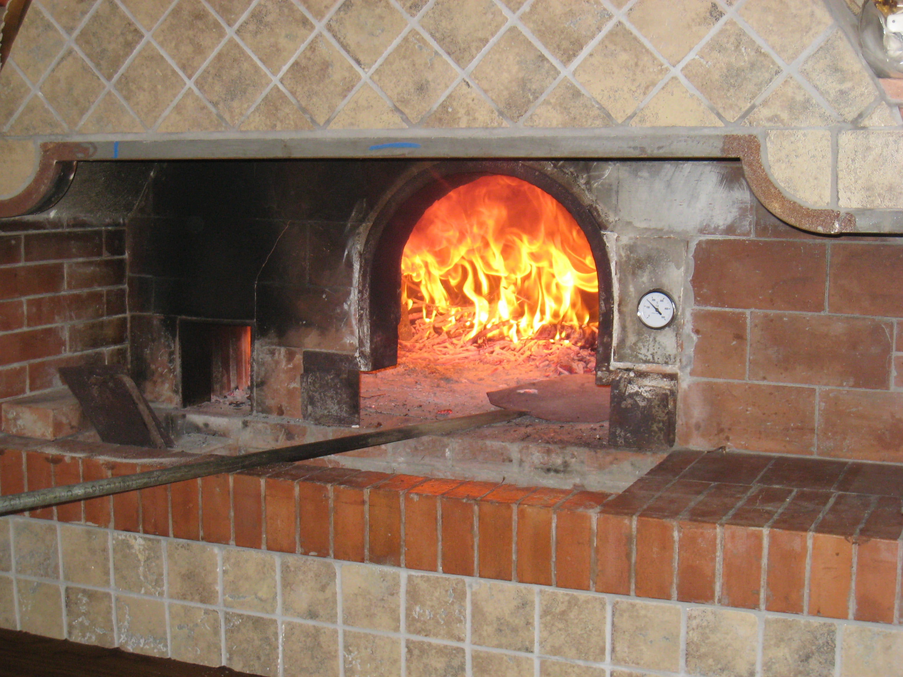 furnace, flame, italian, built structure, oven, rustic, naples, brick wall, shovel, nature, heat - temperature, metal, cooking, cuisine, wood burning stove, HD Wallpaper
