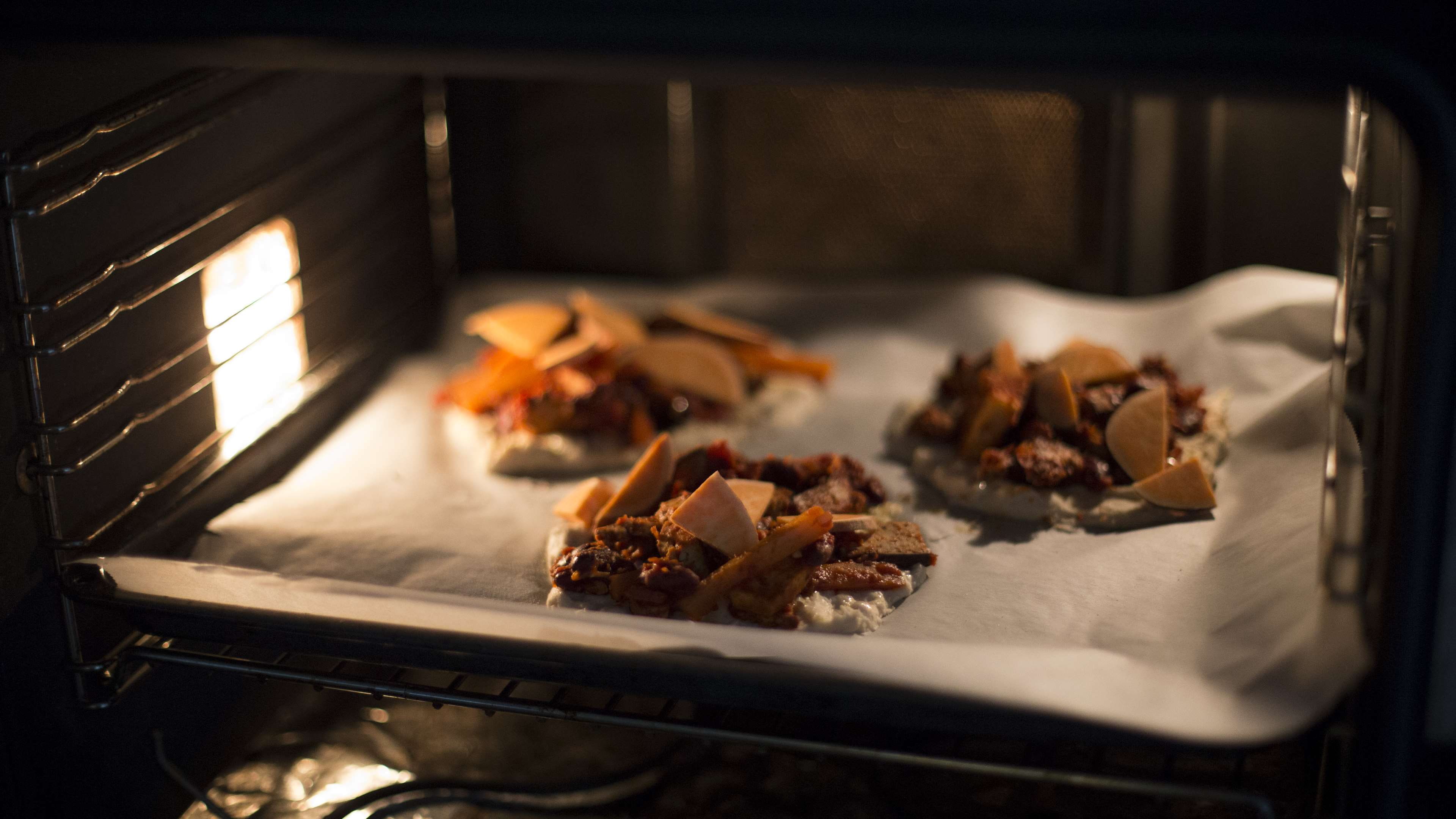 oven plate, dough, tray, lunch, selective focus, pizza, grilled, preparation, freshness, food, 4K, barbecue, no people, food and drink, raw, appliance, HD Wallpaper