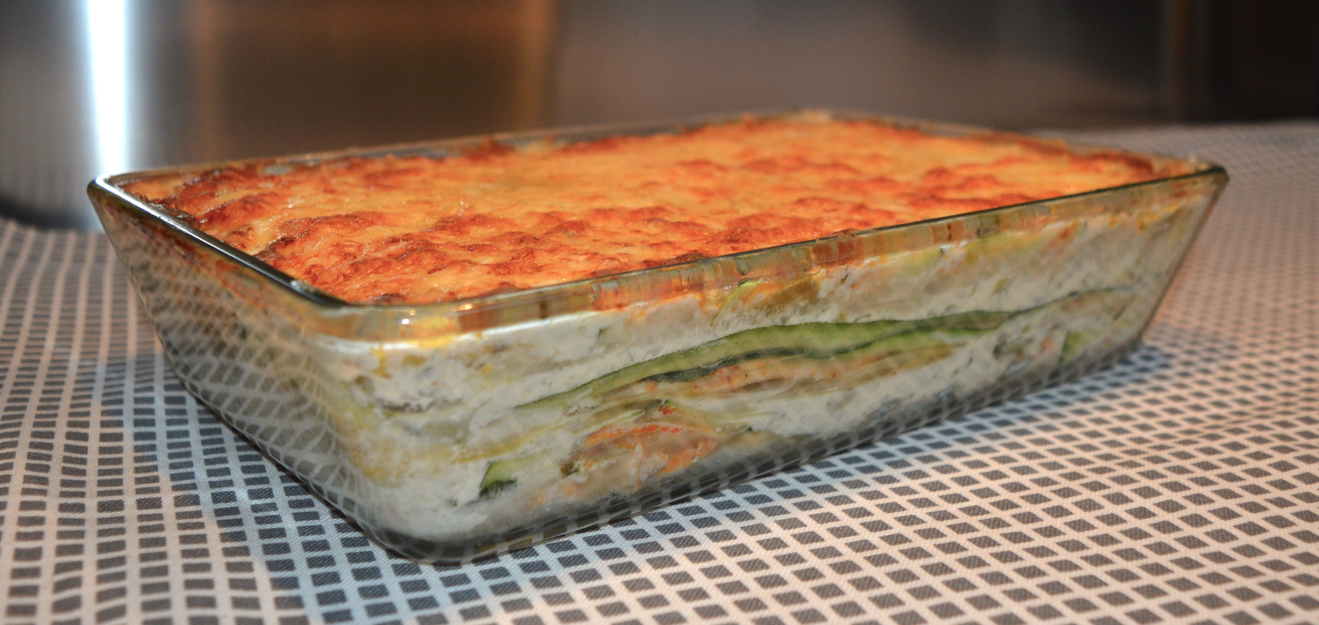 japanese food, italian food, indoors, 4K, chicory, wellbeing, pizza, lasagna, fish, spice, zucchini, tray, metal, freshness, selective focus, healthy eating, HD Wallpaper