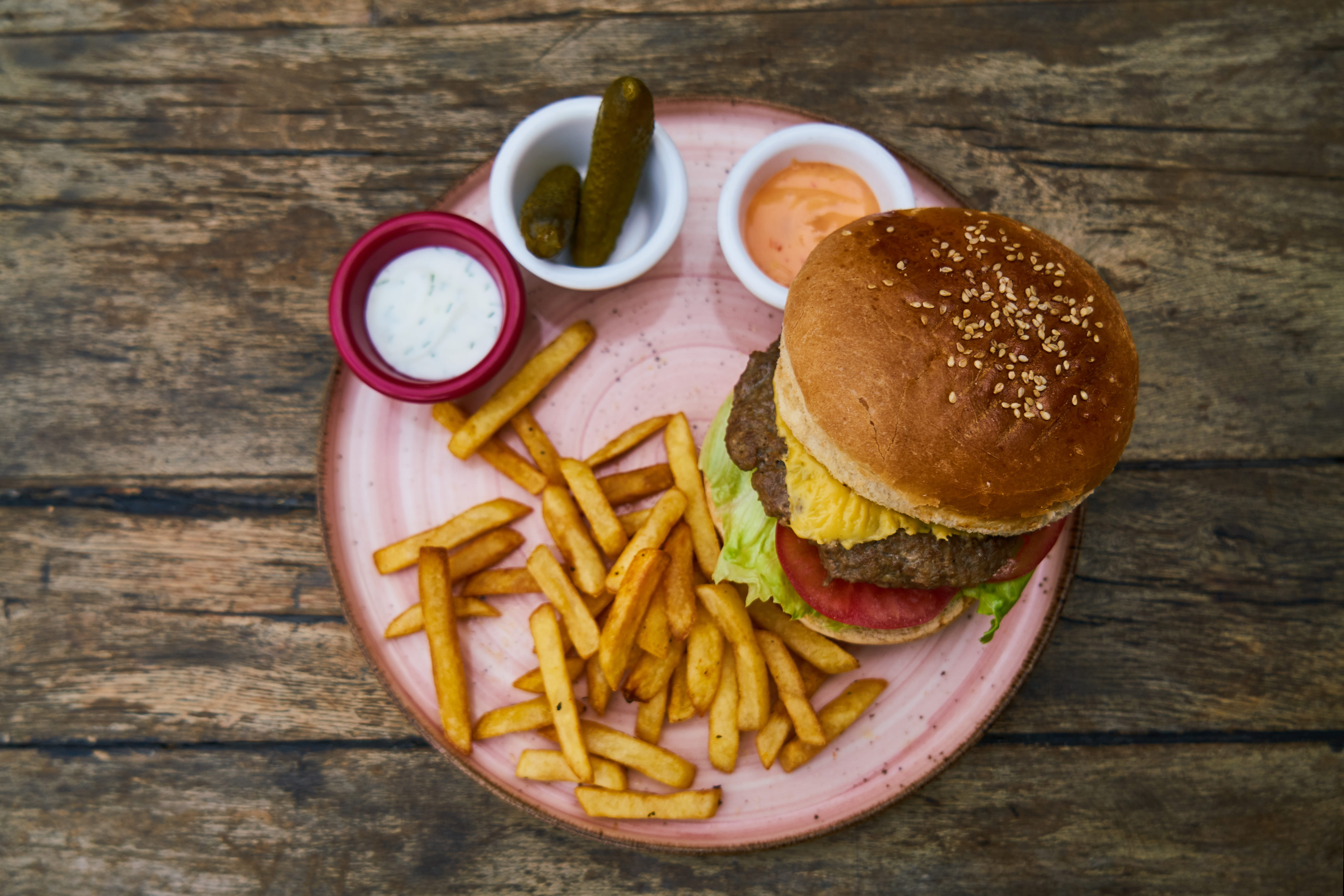 lettuce, ready-to-eat, fastfood, fries, unhealthy eating, relish, fried, potato, bbq, fast food french fries, food photography, tasty, freshness, wood - material, HD Wallpaper