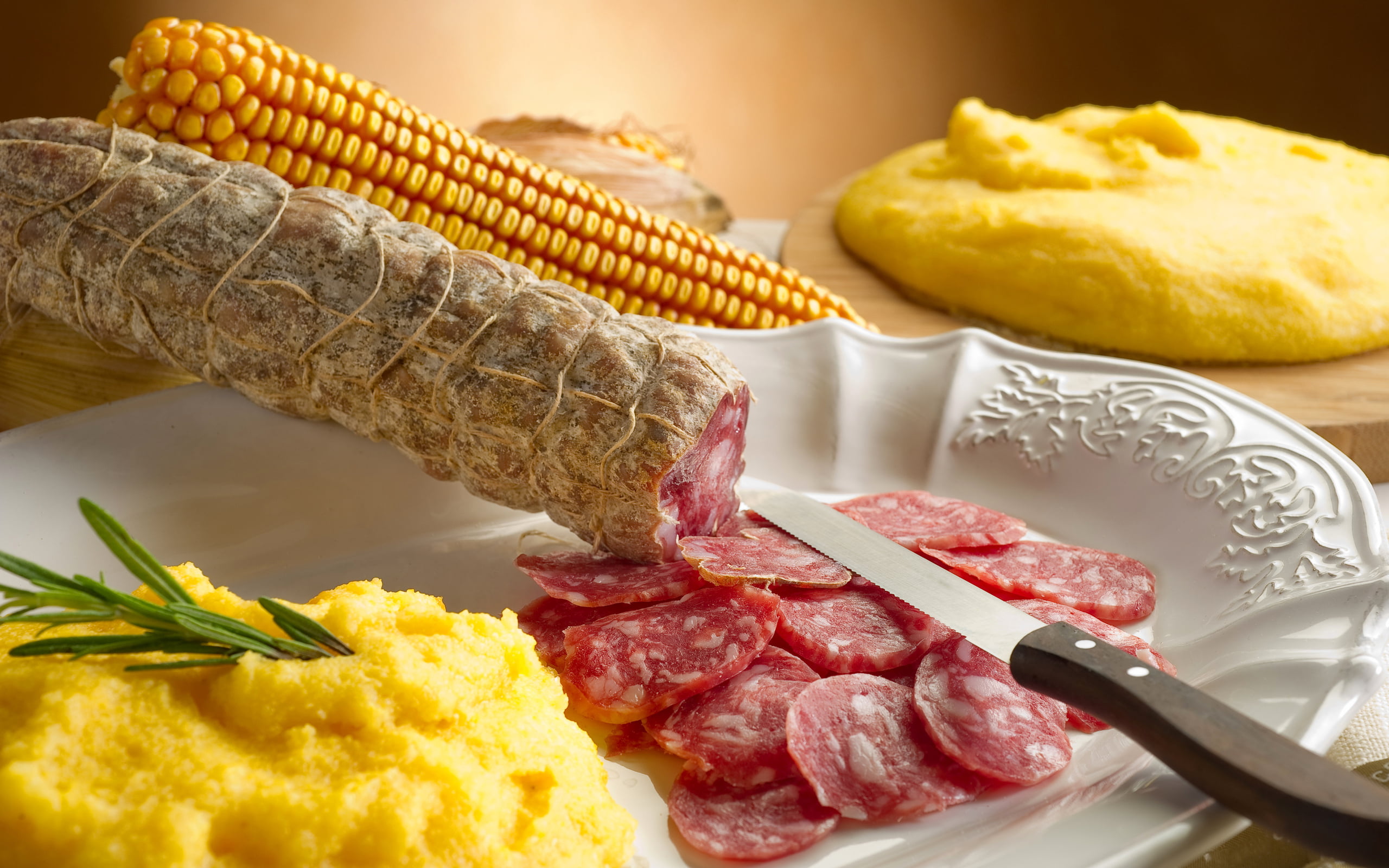 ready-to-eat, wellbeing, yellow, no people, potato, vegetable, eating utensil, polenta, table, sweetcorn, sliced, sausage, meat, food and drink, indoors, HD Wallpaper