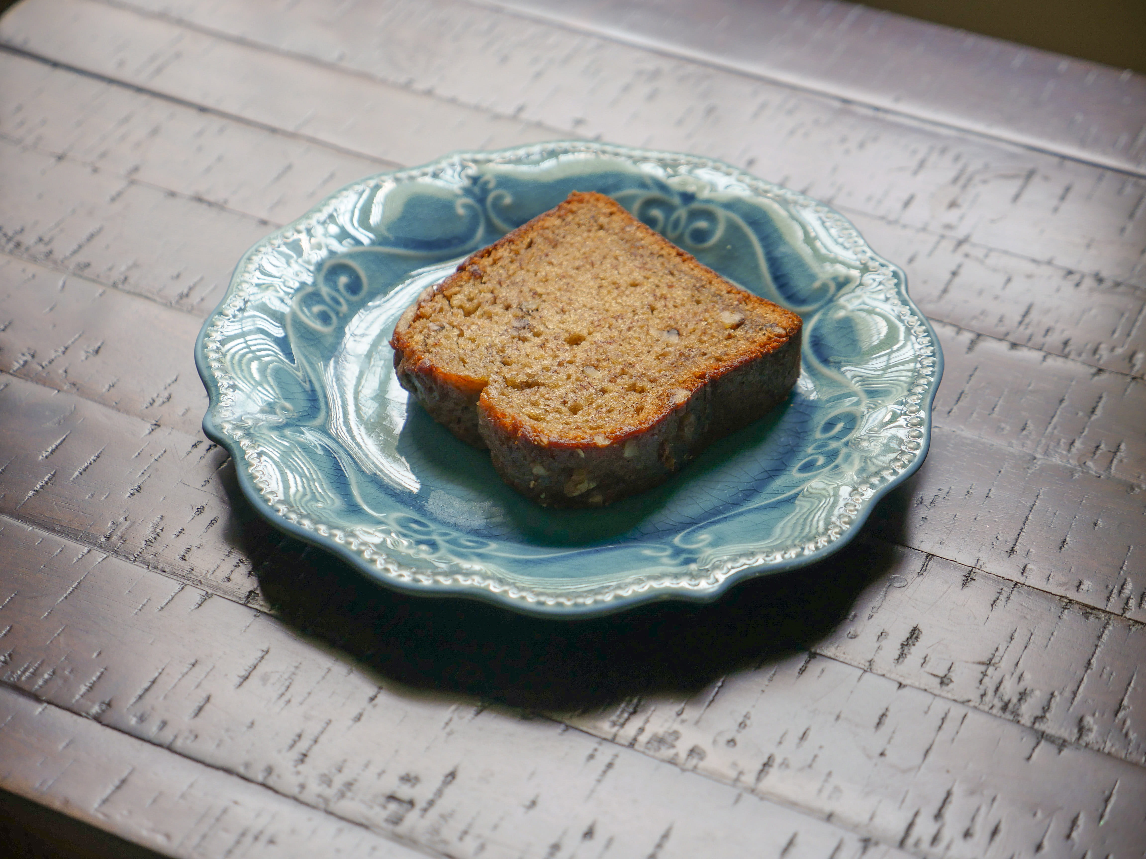 homemade, 4K, nutrition, sweet food, cake, sweet, nut, toasted bread, sitting, closeup, sliced, ready-to-eat, no people, wellbeing, freshness, bread, banana, HD Wallpaper