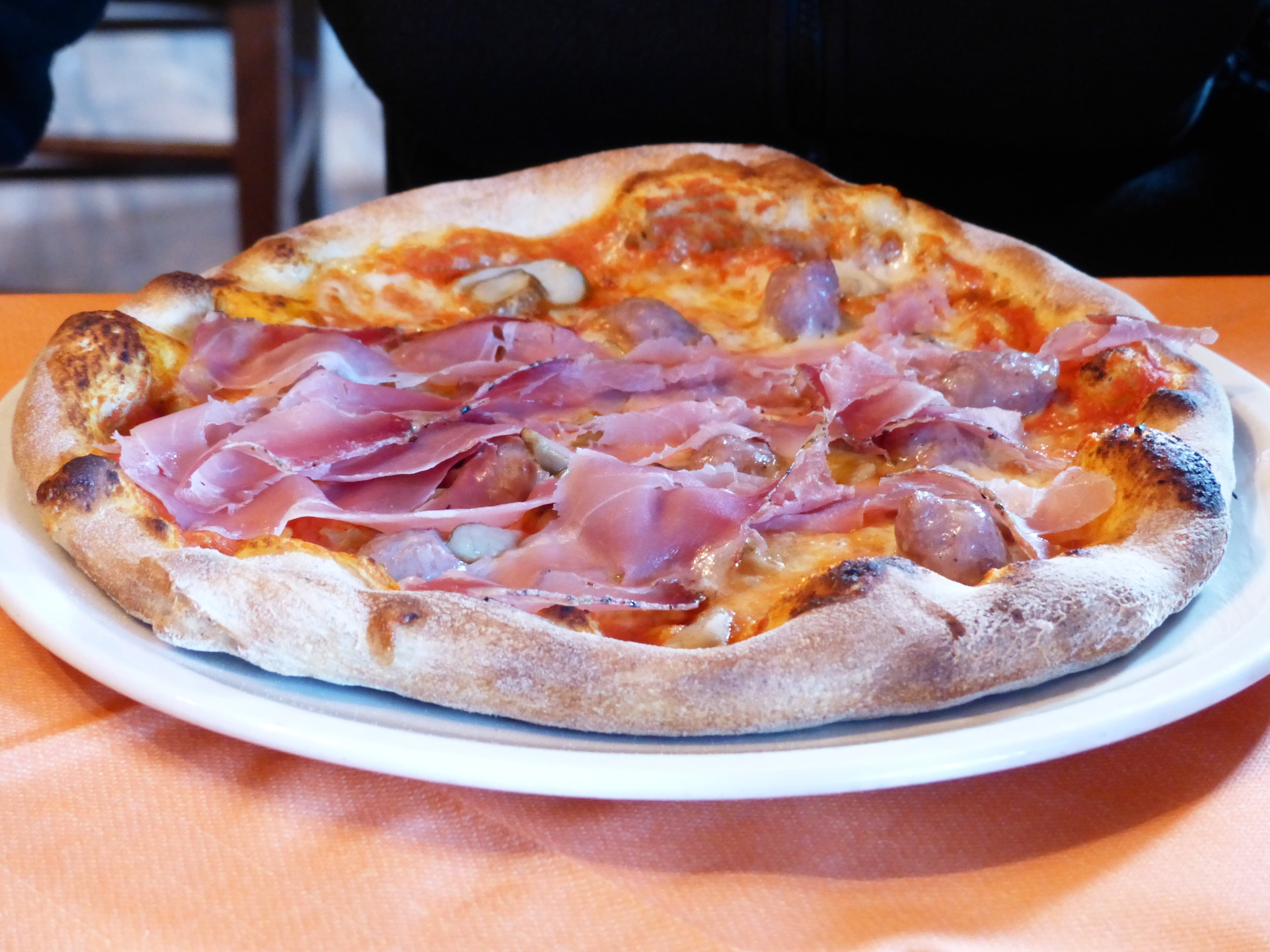 restaurant, table, lunch, snack, person, front, still life, baked, meal, plate, crust, unhealthy eating, ready-to-eat, temptation, close-up, meat, pizza prosciutto, HD Wallpaper