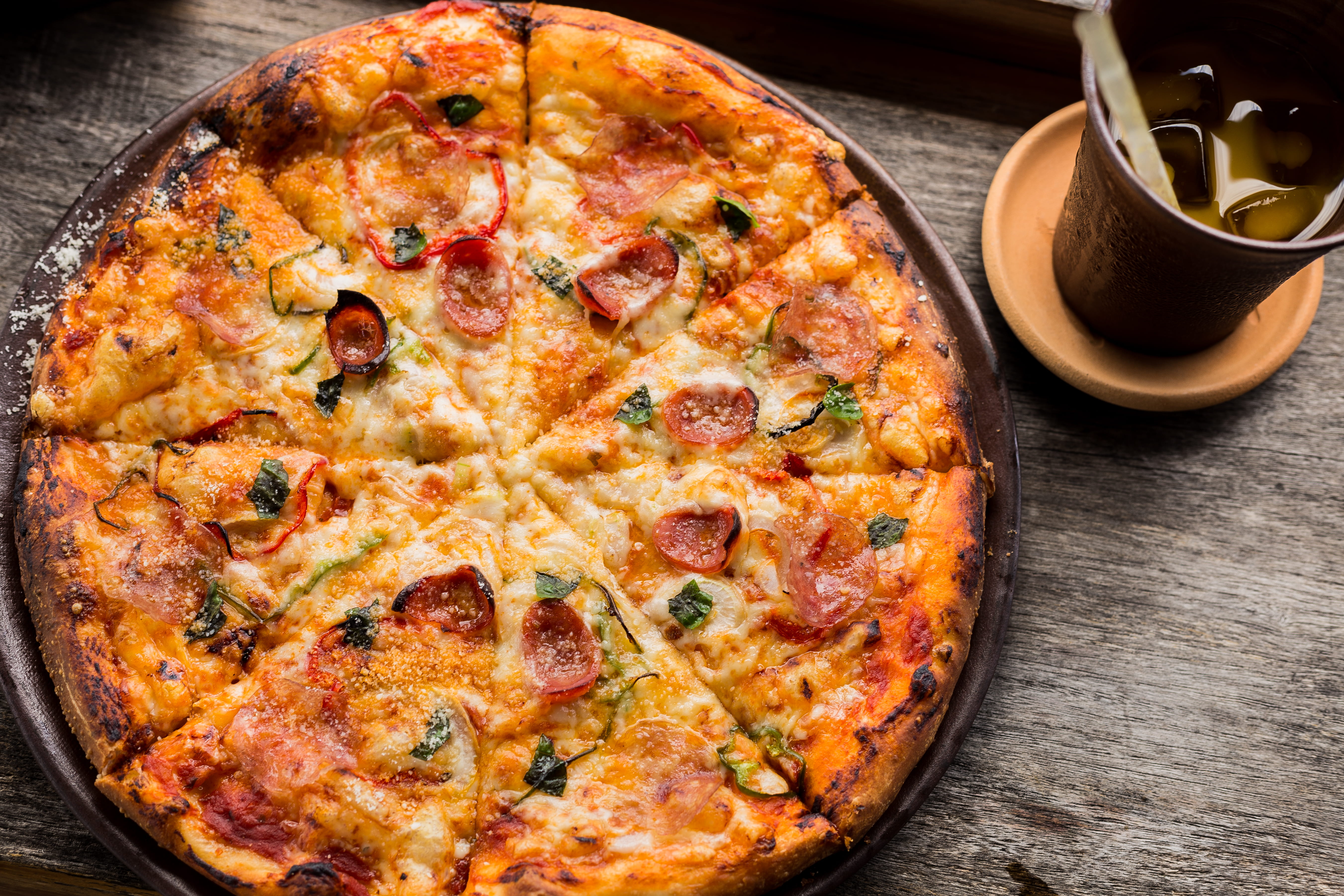 food, ready-to-eat, freshness, herbs, italian food, tray, pizzeria, indoors, cubes, round, yellow, tomato sauce, table, view, dairy product, cheese, unhealthy eating, HD Wallpaper