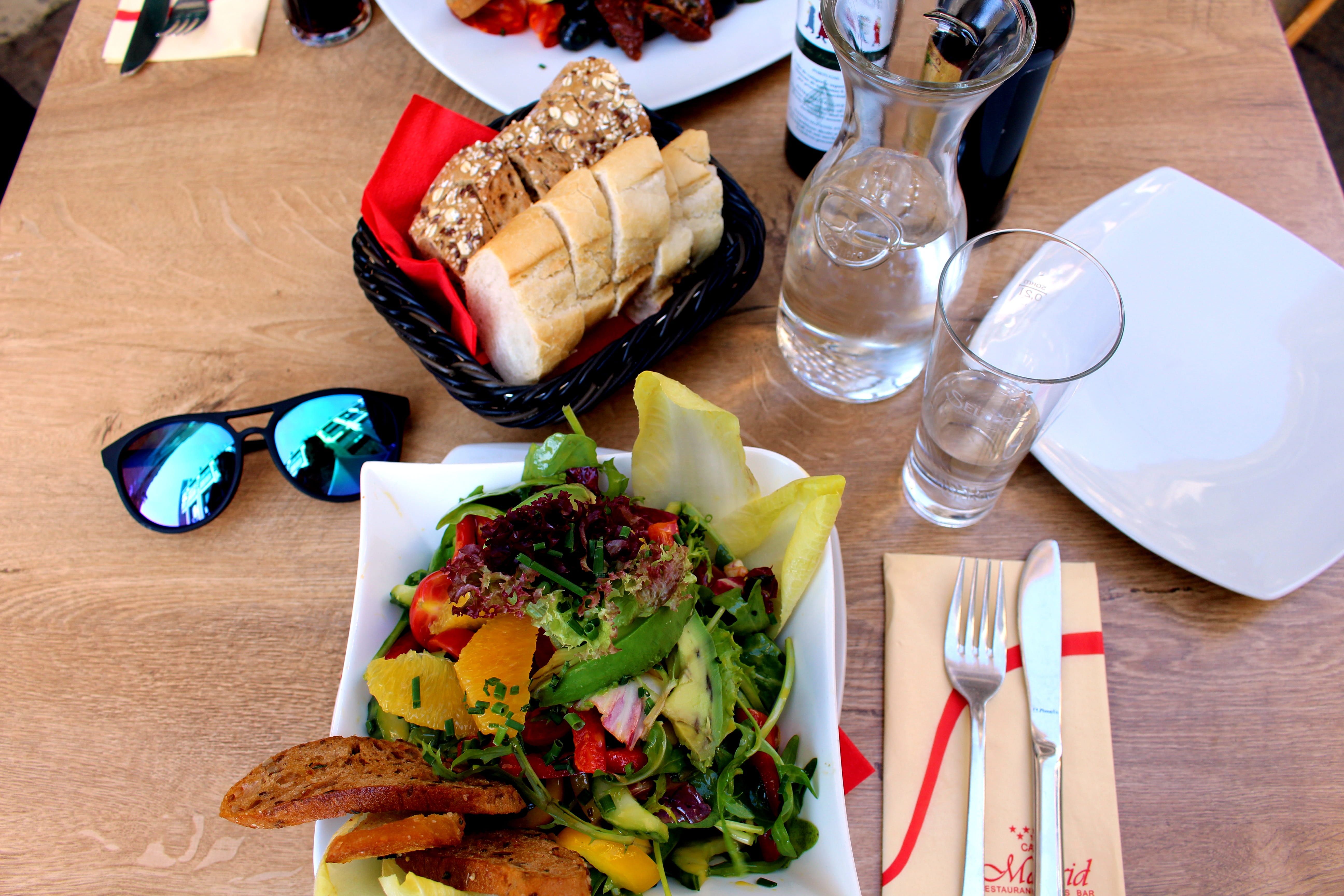 food And Drink, water, instagram, frisch, lunch, setting, Delicious, Rocket, Salad, crockery, no people, vegetable, household equipment, knife, gastronomy, HD Wallpaper