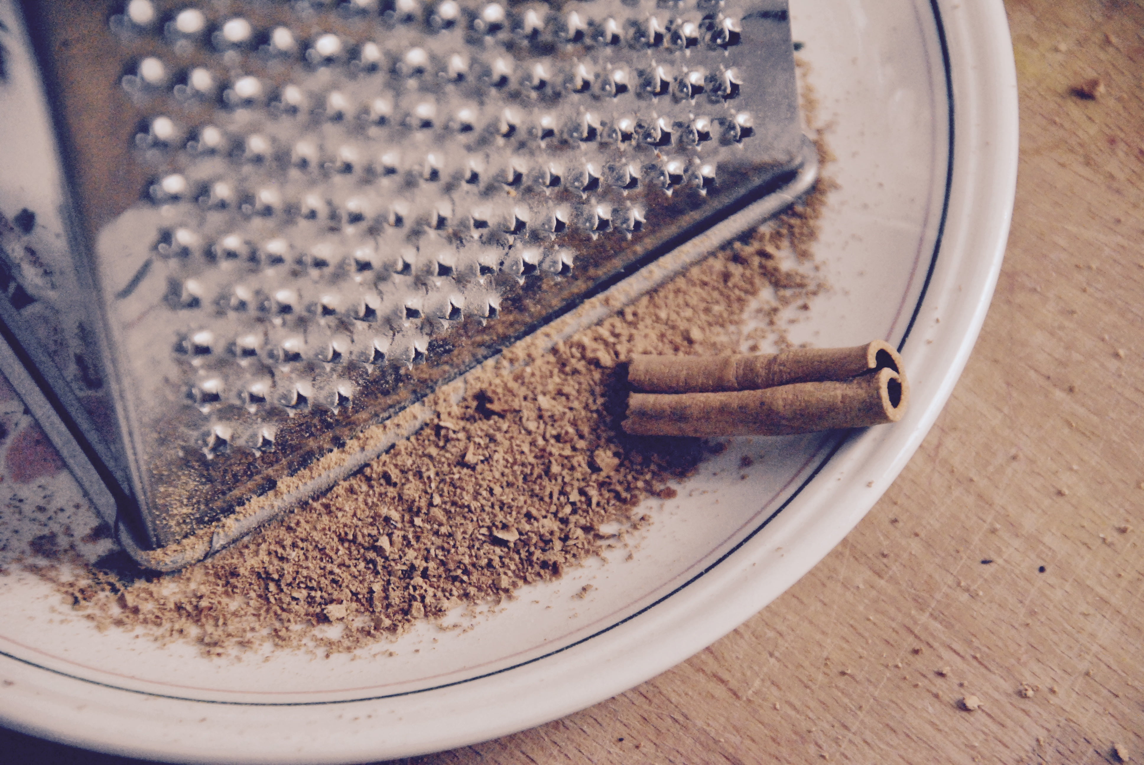 old, caffeine, sweet food, retro Styled, container, silver, old-fashioned, food and drink, selective focus, chocolate, sticks, cinnamon, high angle view, HD Wallpaper