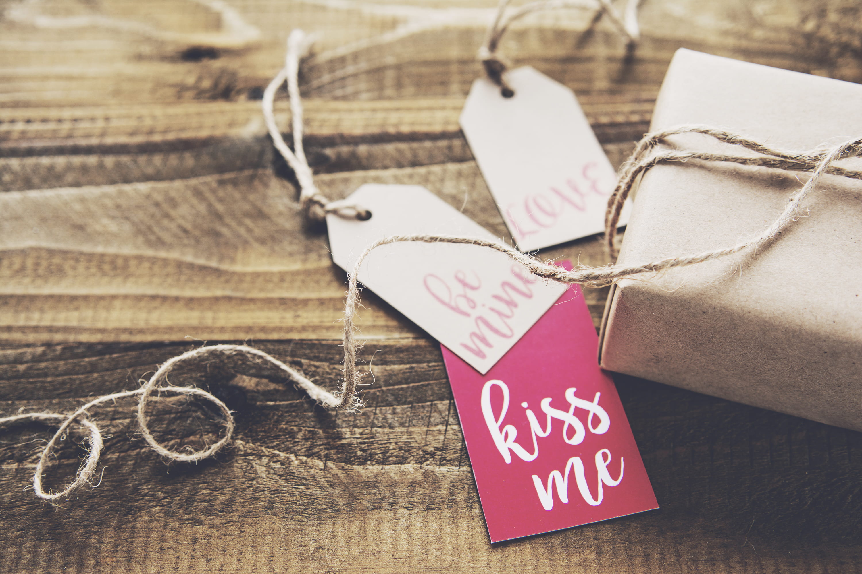 string, valentine, white, love, label, red, western script, gift Tag - Note, paper, product, close-up, 2K, tags, communication, table, art and craft, heart shape, HD Wallpaper