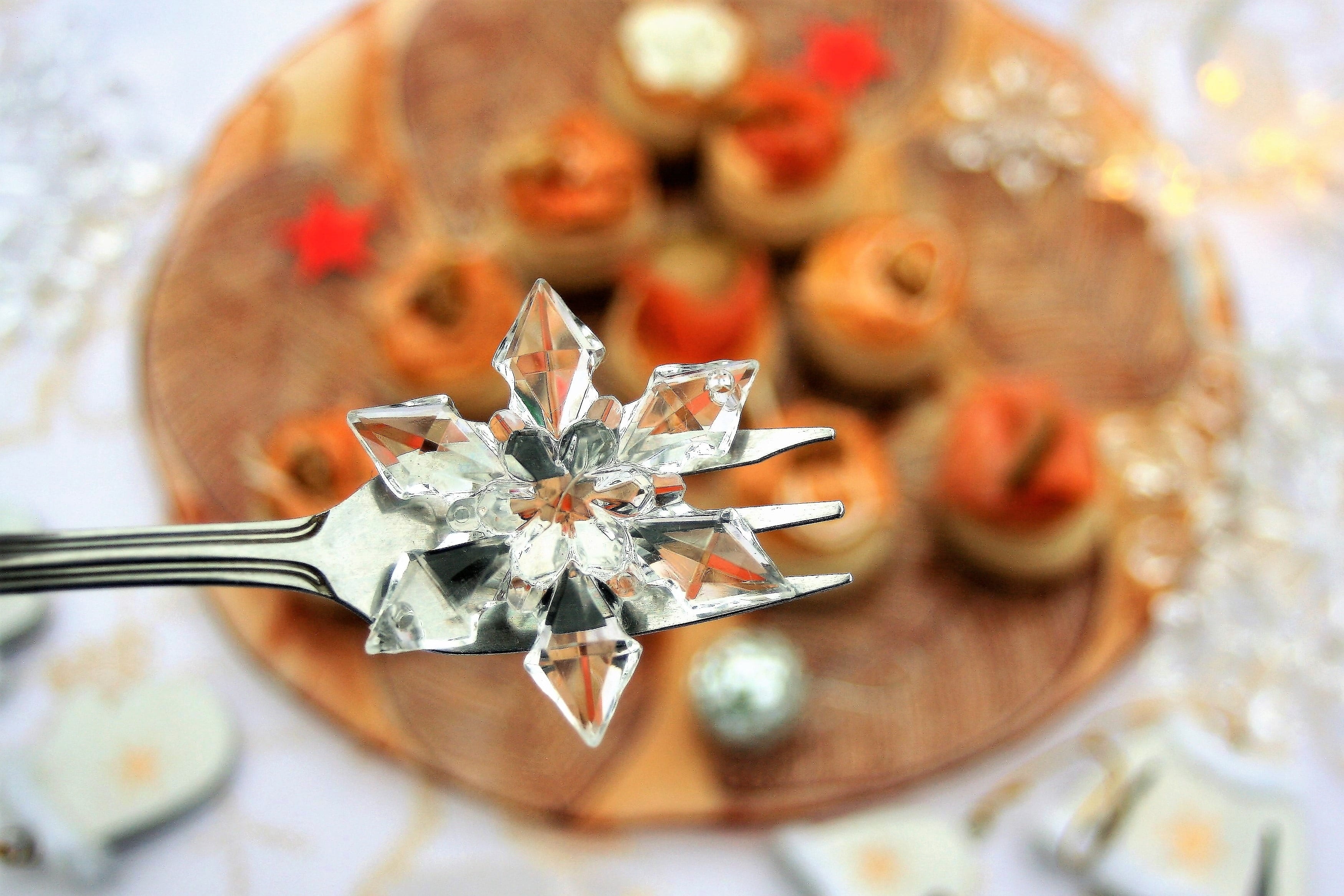 dessert, silver colored, indoors, new year party, christmas decoration, focus on foreground, flower arrangement, no people, decoration, banquet, atmosphere, HD Wallpaper