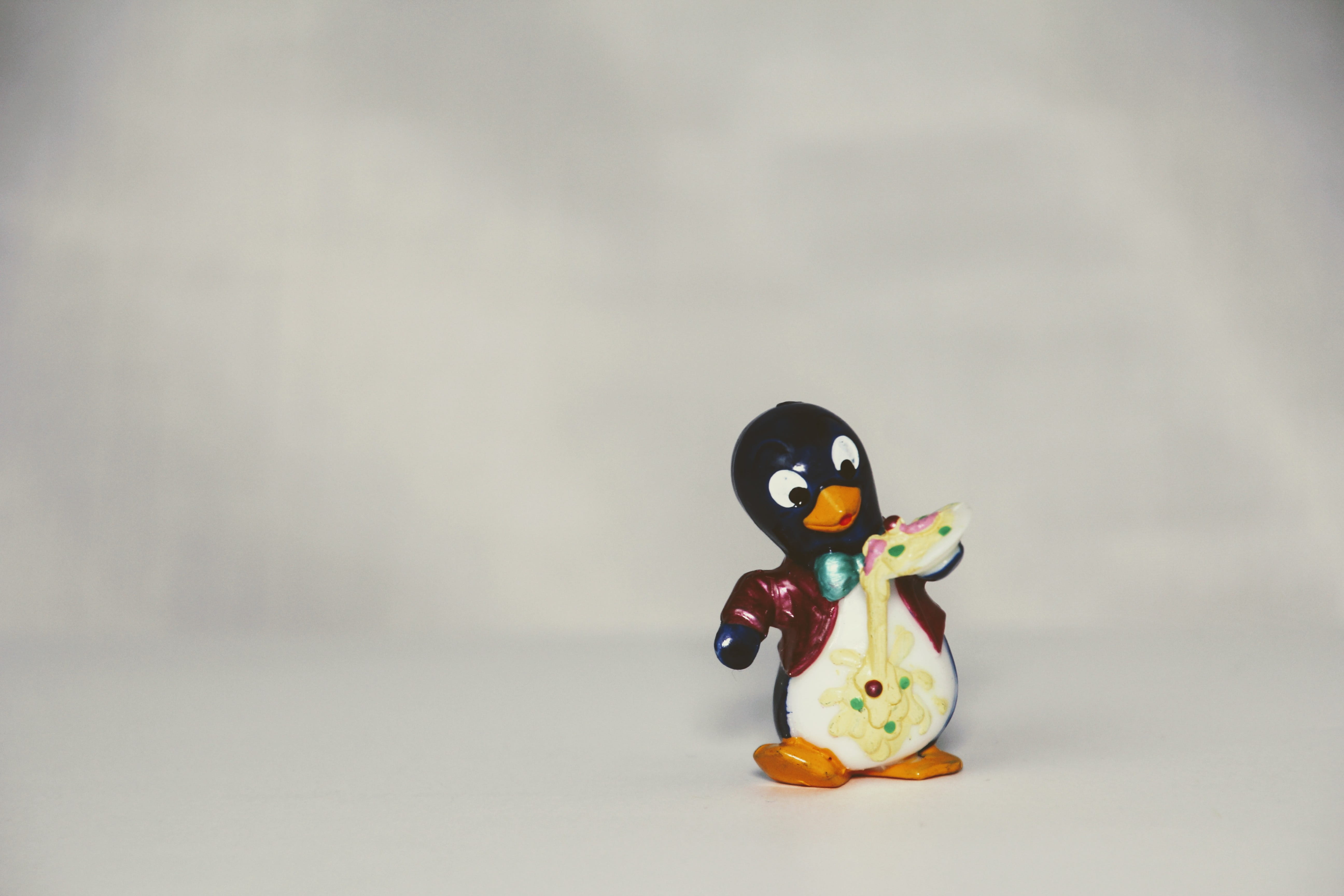 toy, mammal, food and drink, art and craft, close-up, still life, copy space, indoors, figurine, food, eat, 5K, Collection, gray background, creativity, HD Wallpaper