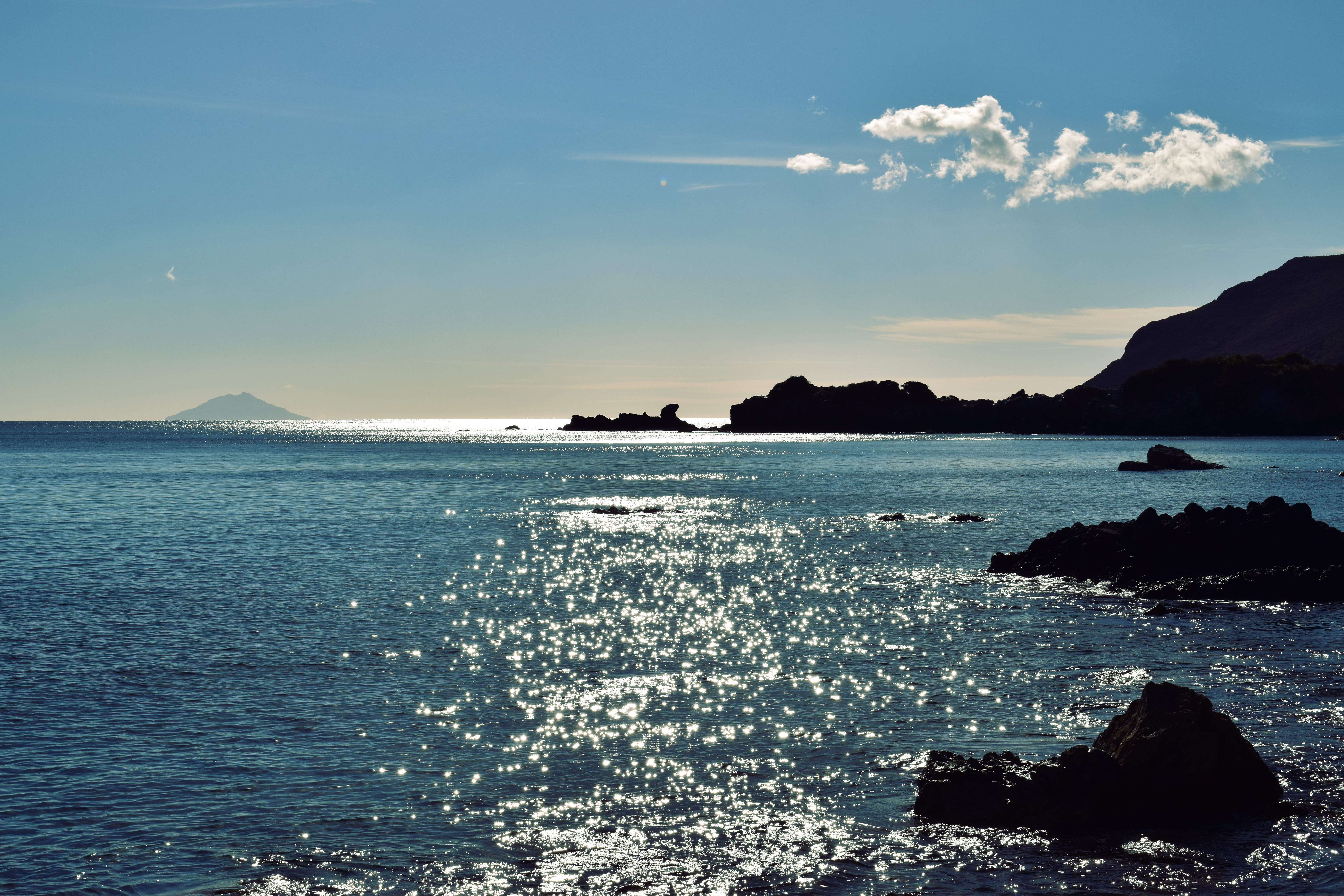 water, beach, land, no people, 5K, tranquil scene, elba island, tranquility, horizon over water, beauty in nature, rock, italy, nature, idyllic, waterfront, HD Wallpaper