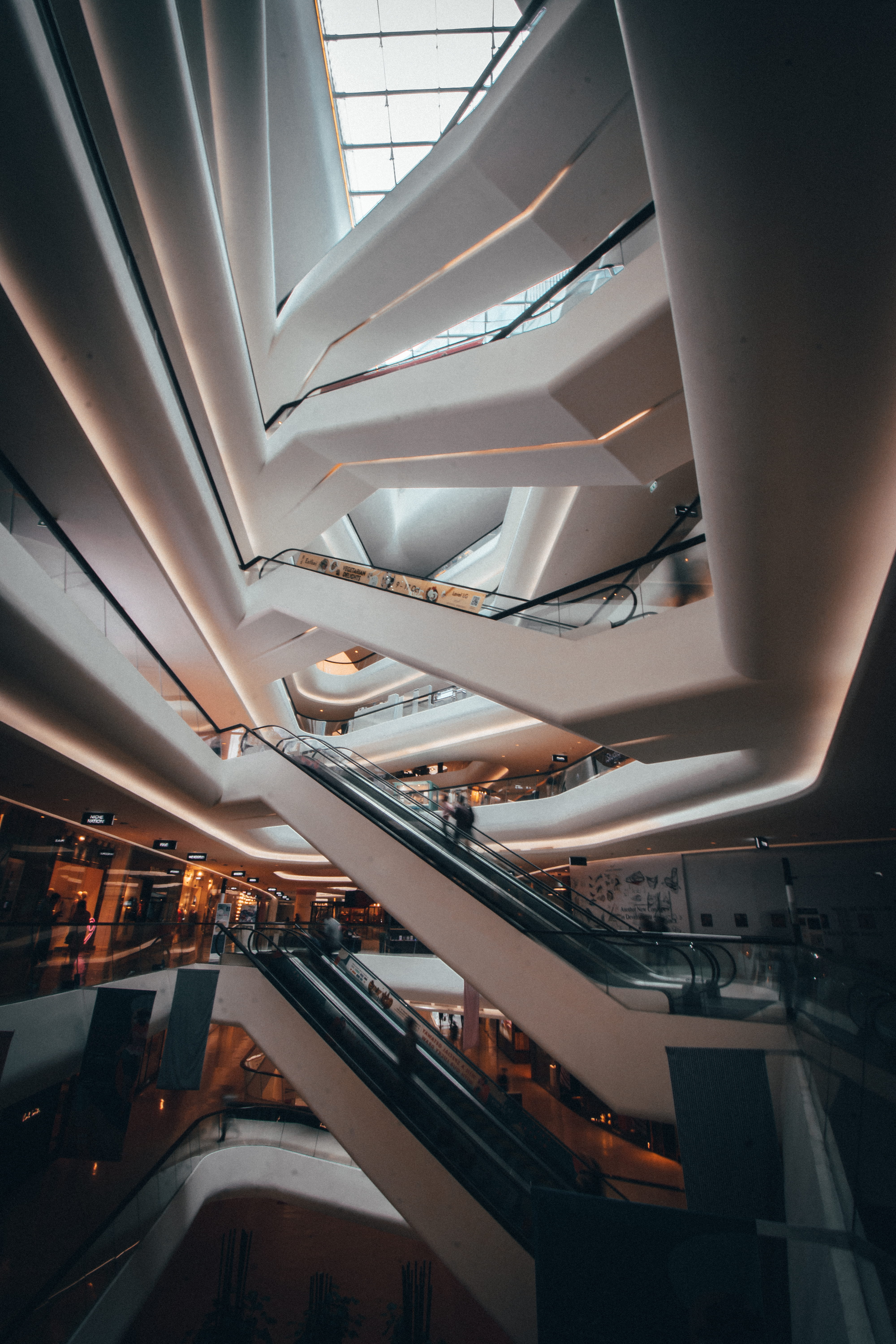 light - Natural Phenomenon, blurry, urban Scene, photo, new, built Structure, entrance Hall, shoe, city, flooring, glass - Material, photographer, urban, Phone HD Wallpaper