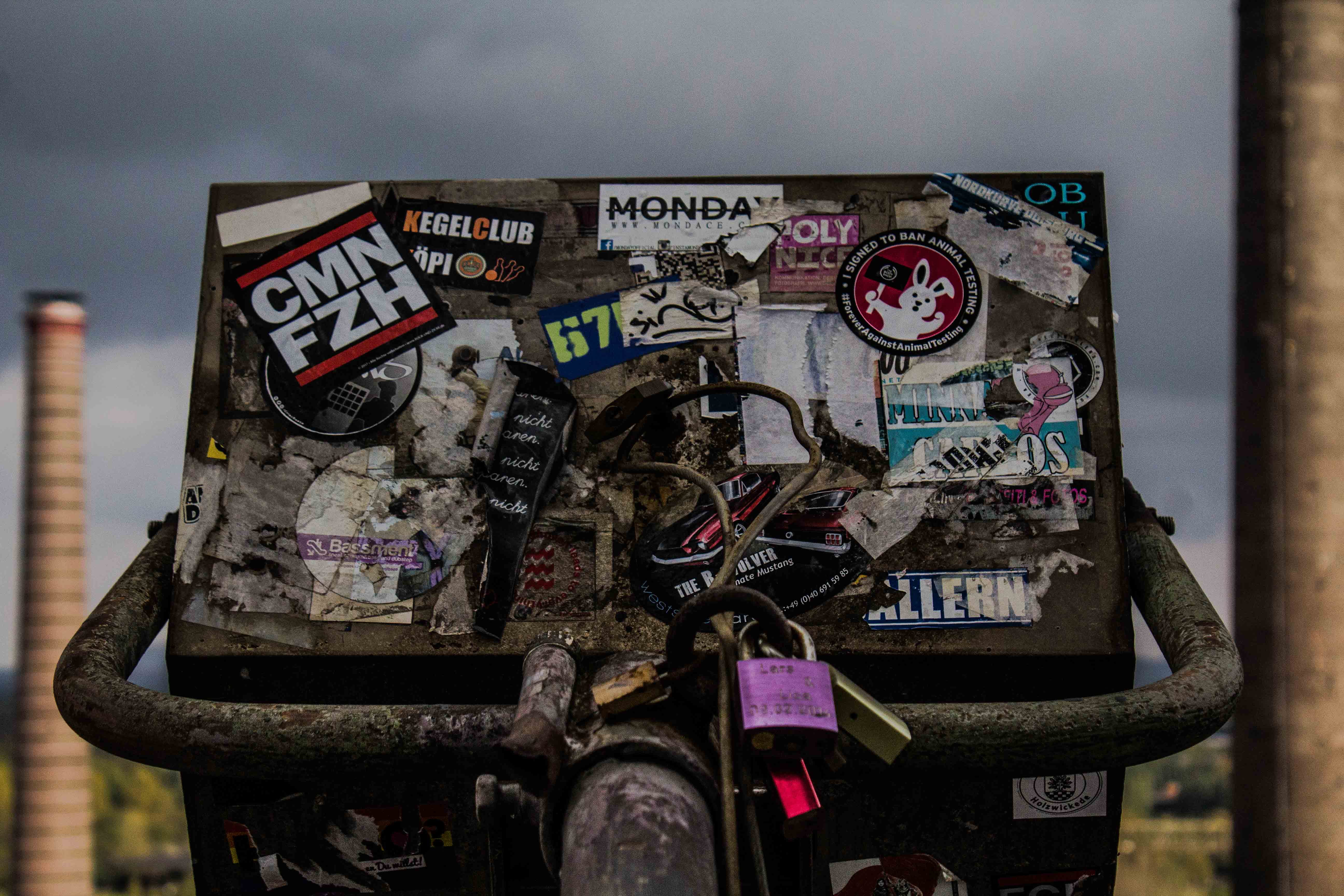 old, text, rusty, decline, connection, western script, metal, landschaftspark duisburg-nord, messy, fuel and power generation, billbord, deterioration, HD Wallpaper