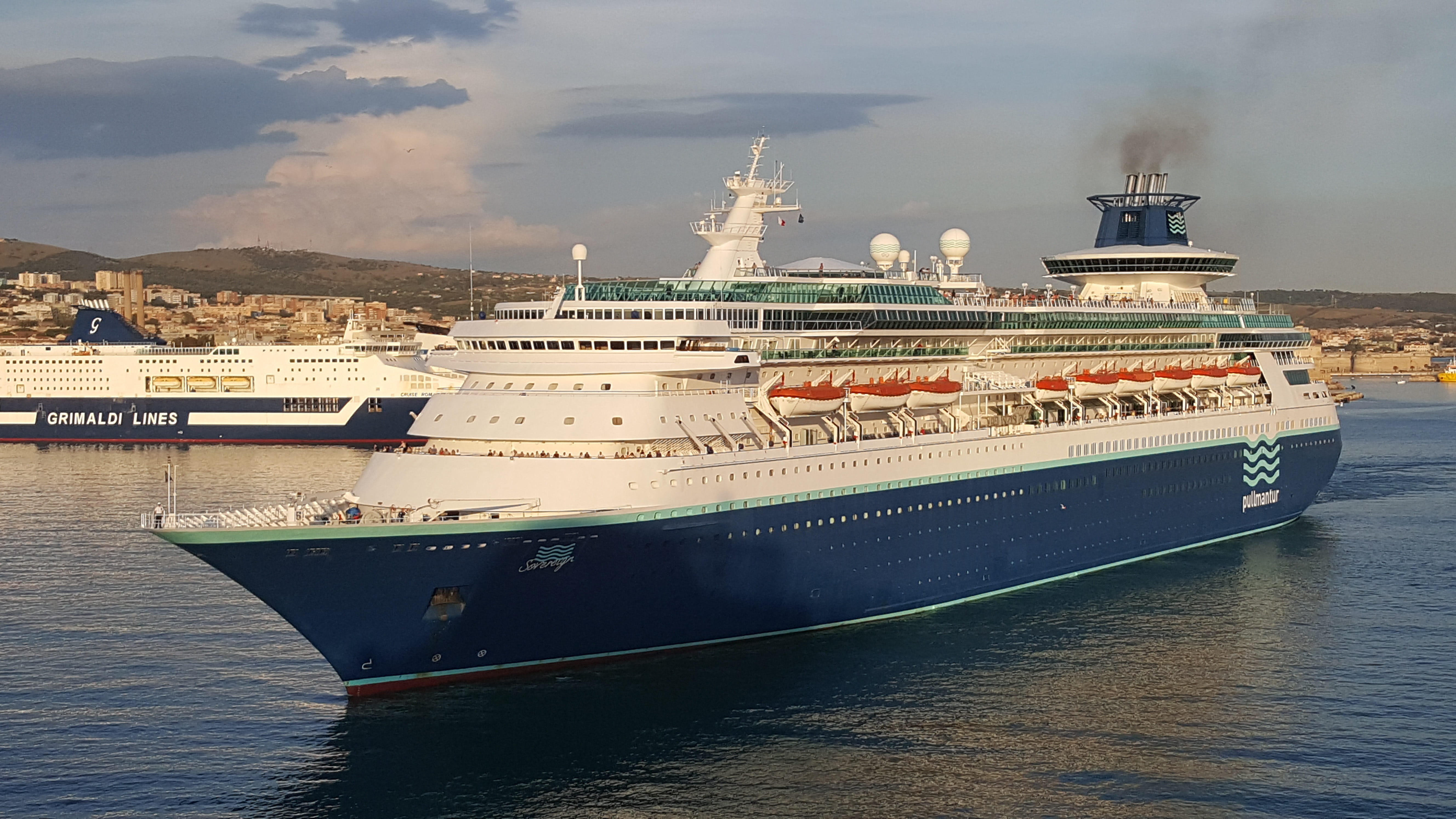 pullmantur, port, mediterranean, rome, sovereign, civitavecchia, shipping, built structure, no people, day, passenger ship, ship, water, moored, building exterior, HD Wallpaper