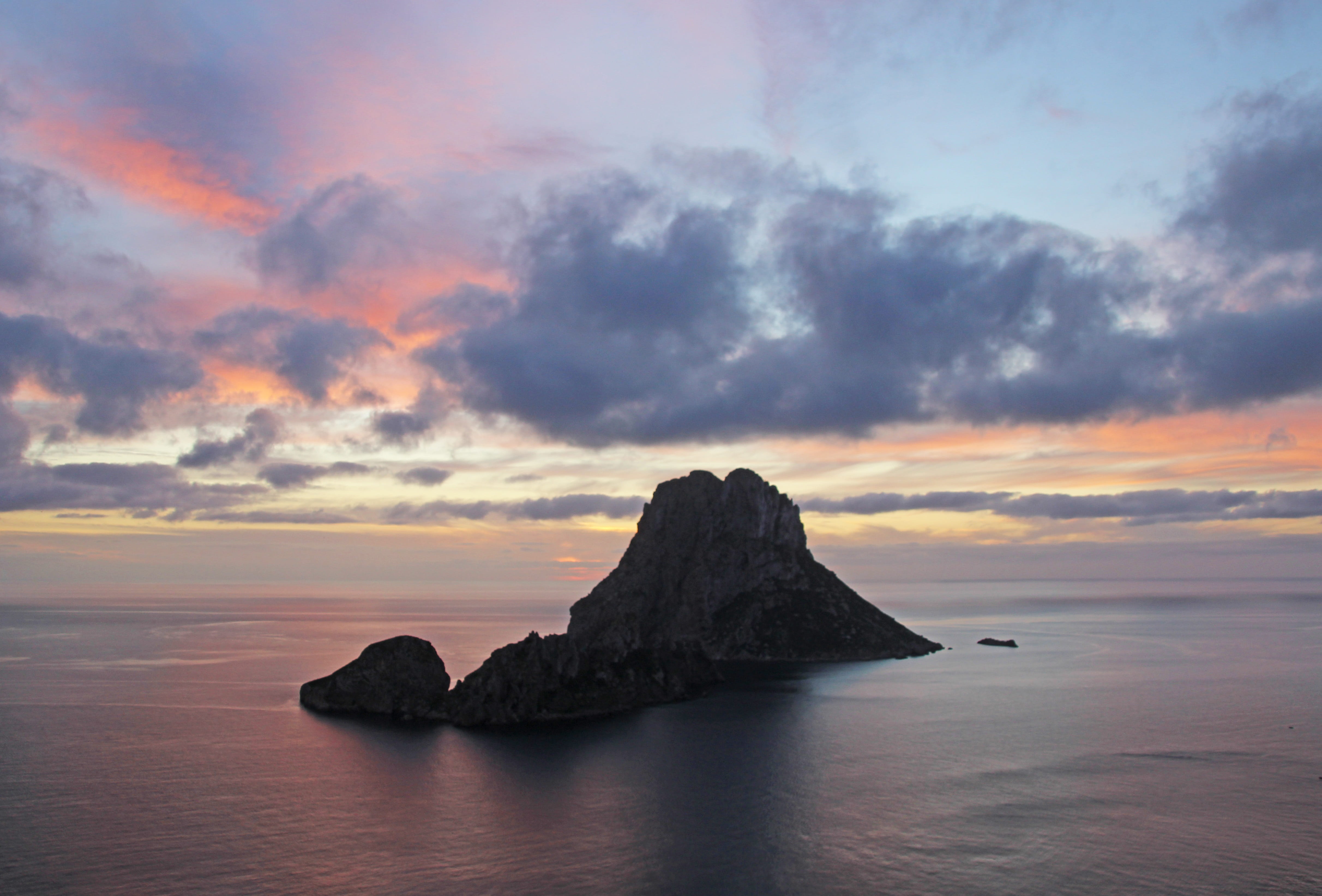 vacations, horizon, rock, horizon over water, tranquil scene, spain, balearic islands, rock formation, view, sunset, solid, sea, holidays, tranquility, HD Wallpaper