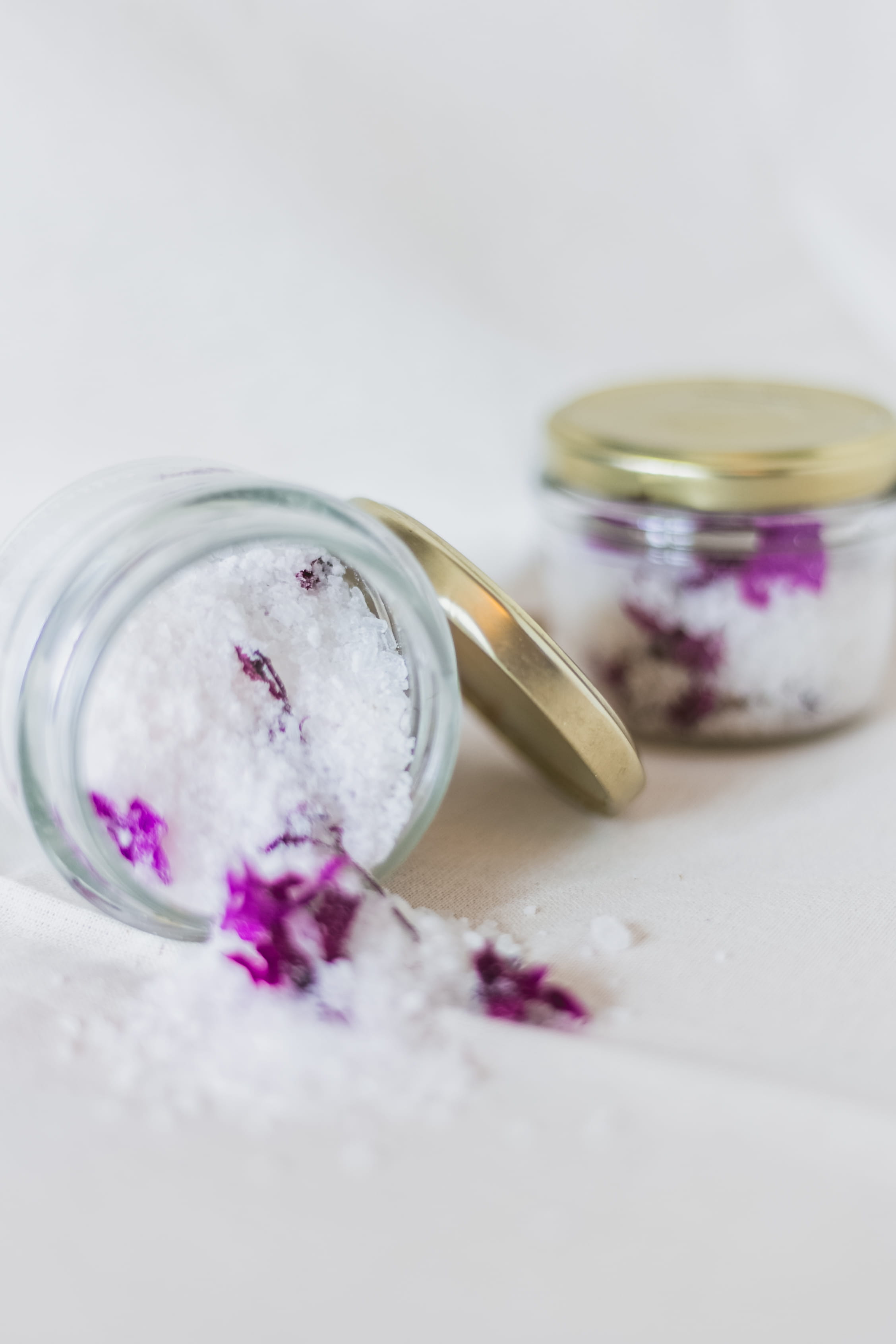 salt, bath salts, freshness, glass - material, jar, indoors, home, beauty natural, food, white, studio shot, close-up, plant, table, selective focus, cosmetics, Phone HD Wallpaper
