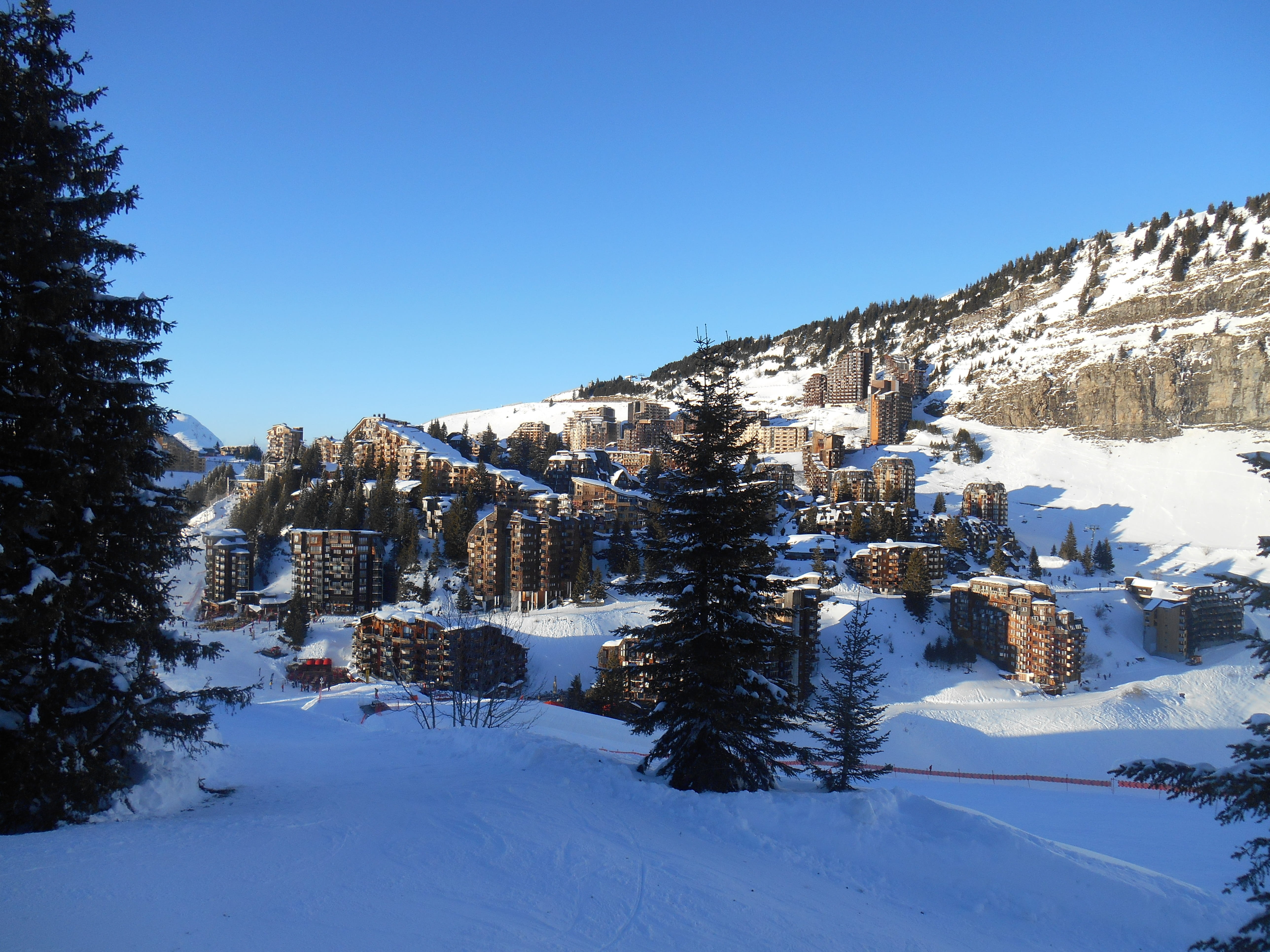 resort, season, snowcapped mountain, scenics - nature, no people, snow, blue, sunny, pine tree, alpes, france, landscape, village, nature, ski area, day, HD Wallpaper