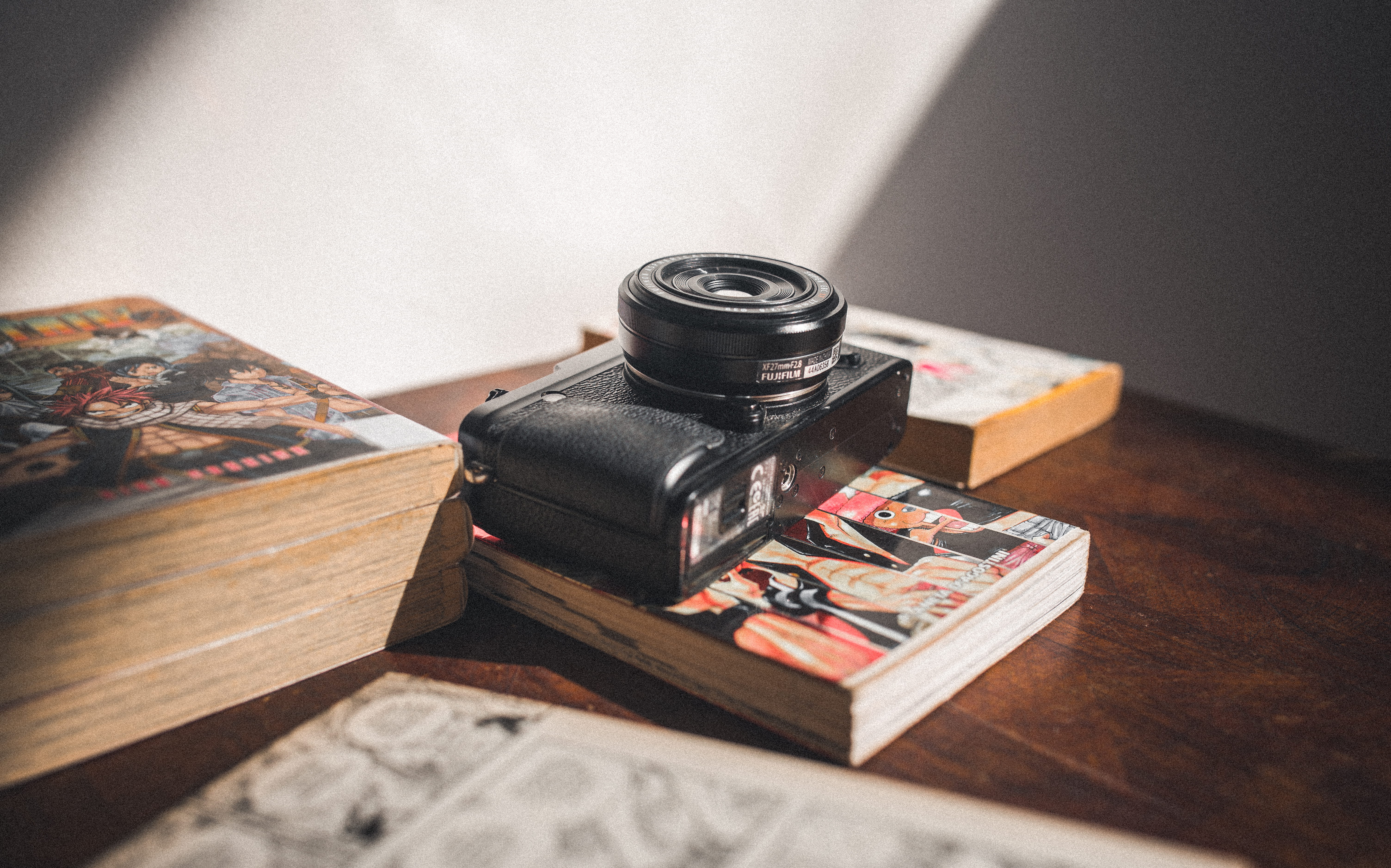 sunlight, old, paper, black, selective focus, literature, furniture, equipment, housing, retro styled, shadow, 5K, building, retro, home interior, wood - material, HD Wallpaper