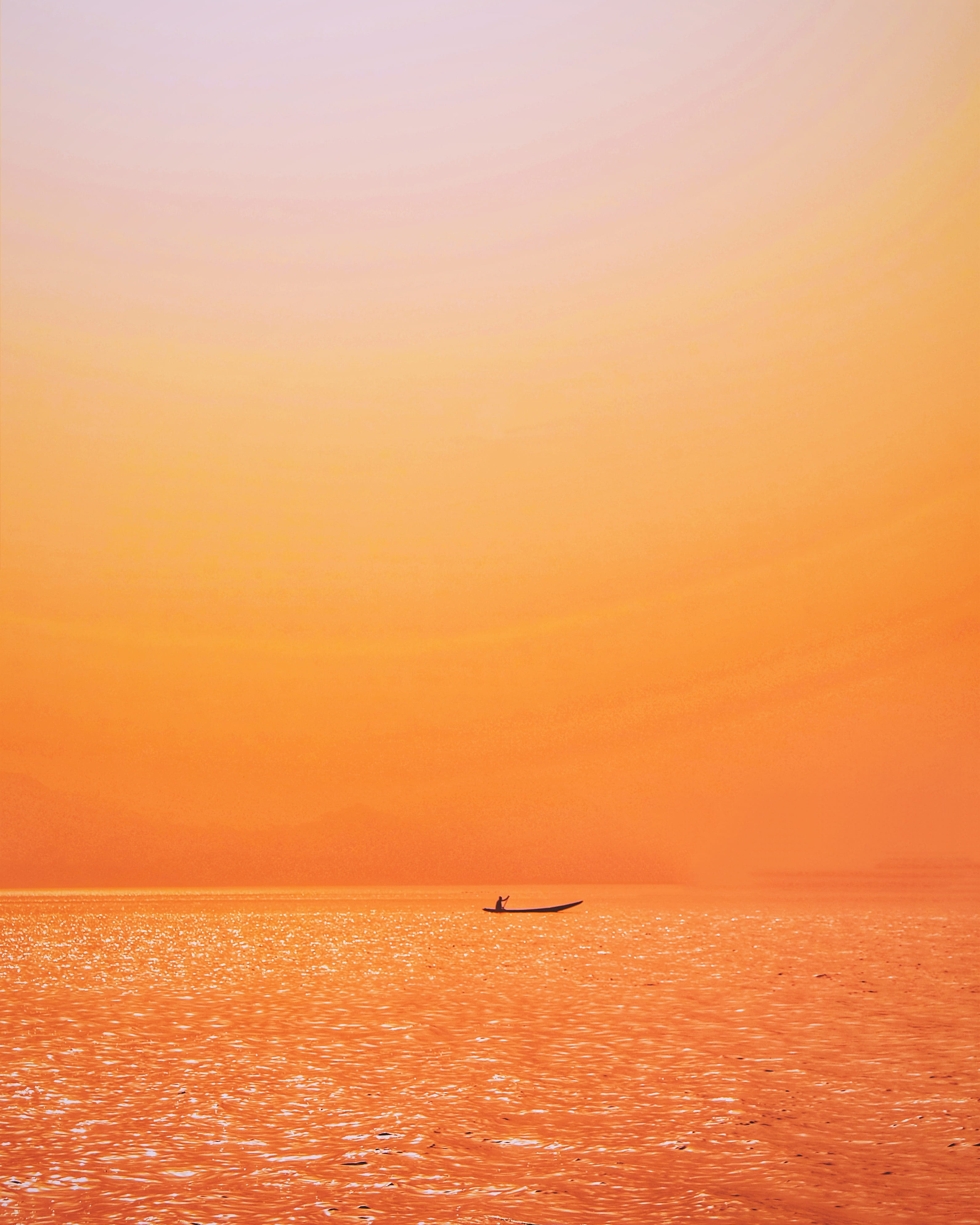 scenics - nature, leisure activities, vehicle, sunlight, orange color, vessel, horizon, 4K, sailing, horizon over water, body, mode of transportation, Phone HD Wallpaper
