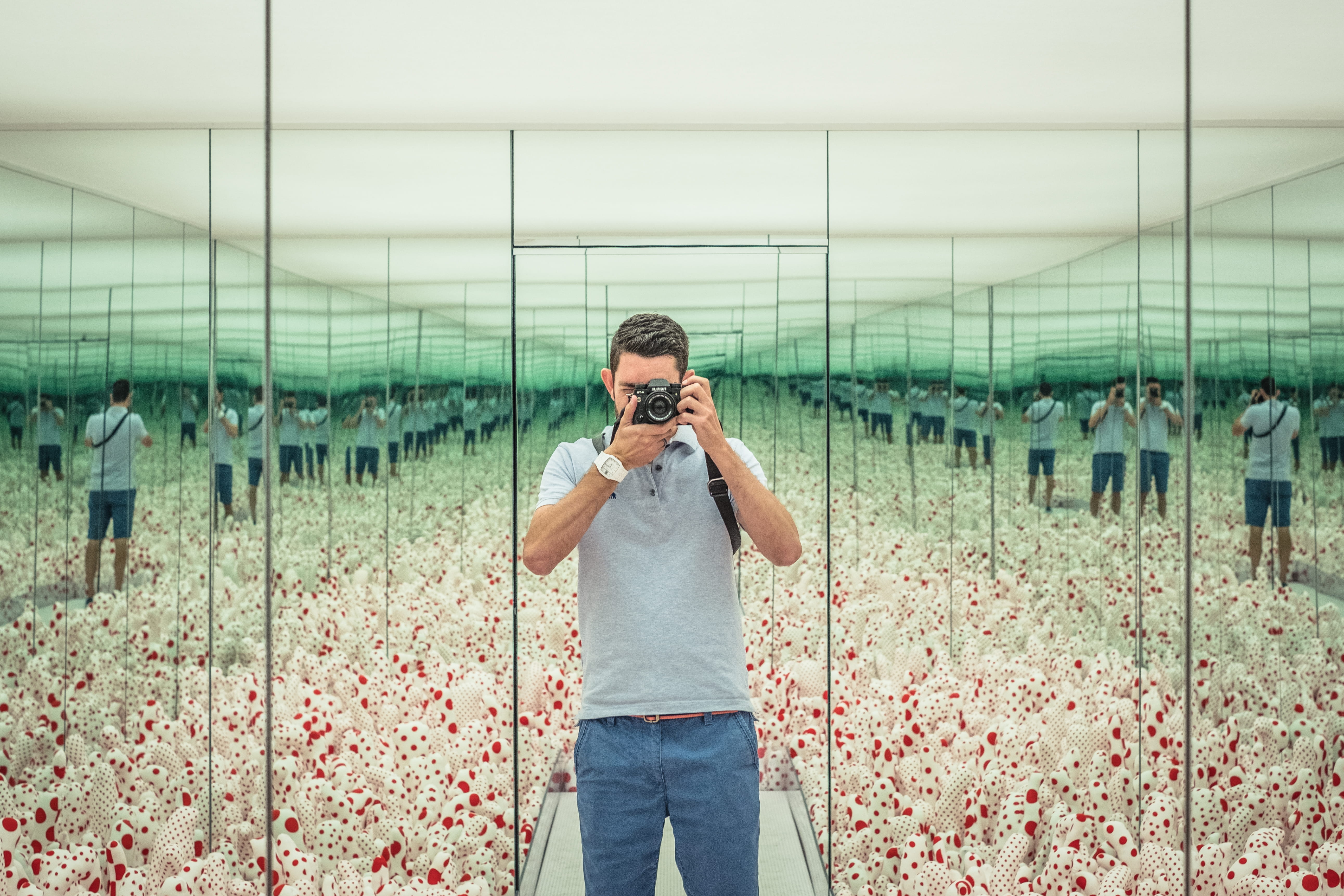 self, camera, photography themes, standing, casual clothing, plant, camera - photographic equipment, agriculture, 5K, portrait, three quarter length, technology, HD Wallpaper