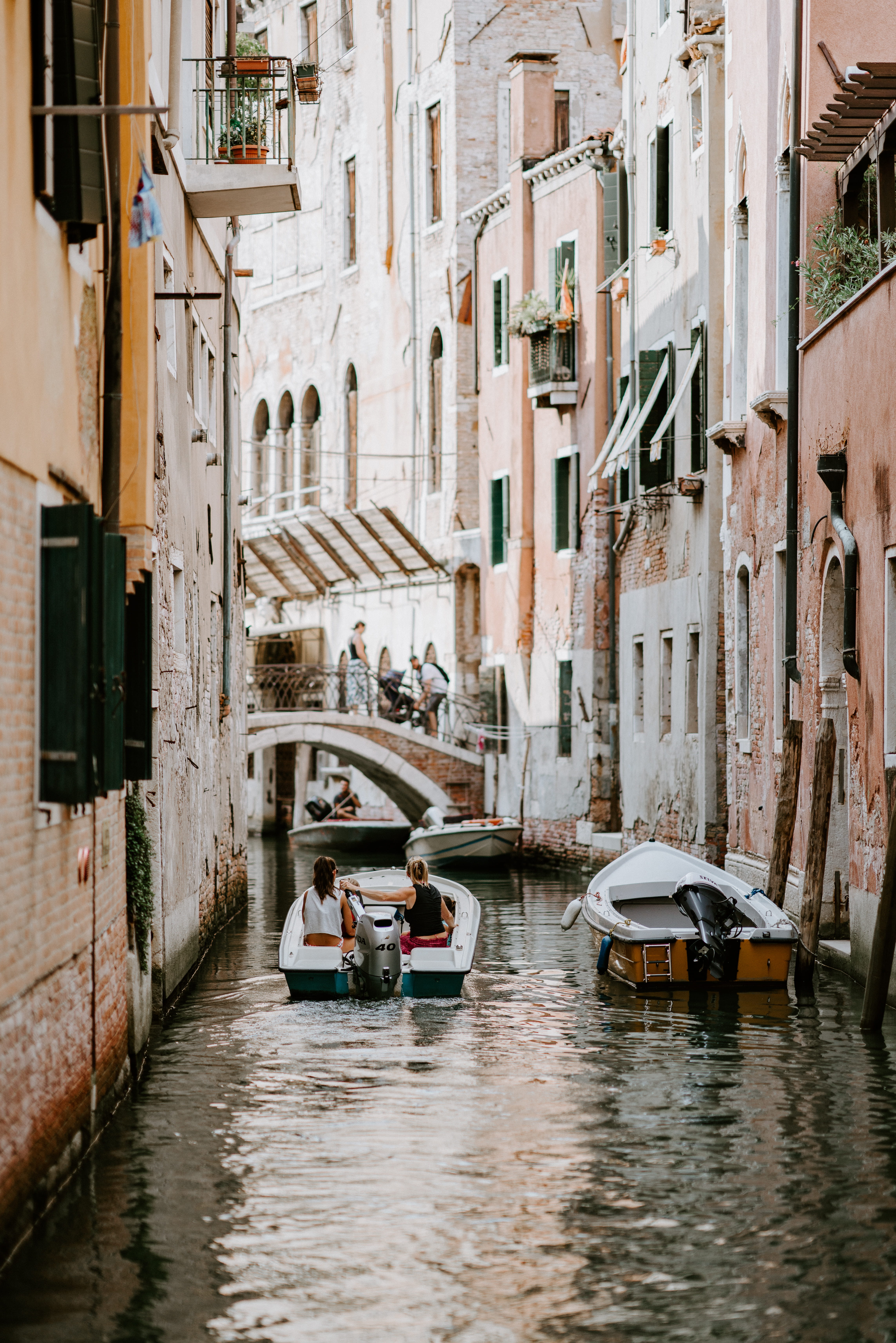 narrow, vacations, veneto, city, no People, built Structure, cityscape, traditional design, venice - Italy, day, europe, transport, white, tourism, river, Phone HD Wallpaper