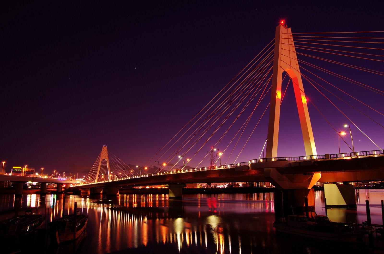 towers, architecture, monuments, tower, way, cities, tokyo, panorama, building, night, light, 720P, rivers, japon, japan, bridges, ray, panoramic, HD Wallpaper