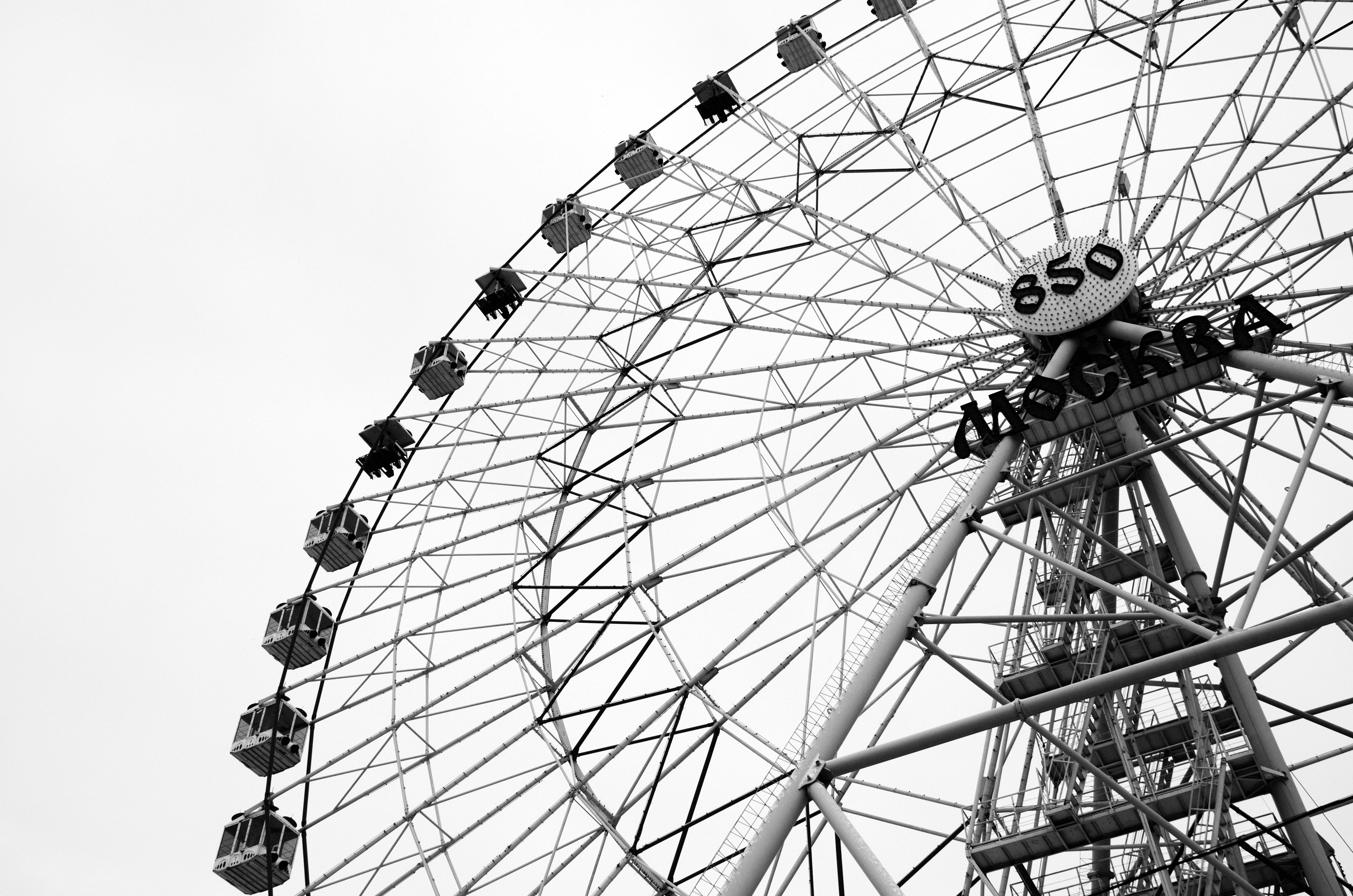 architecture, ferriswheel, amusement park ride, fun, blackwhite, built structure, outdoors, 4K, clear sky, metal, streetphoto, ferris wheel, fairground, HD Wallpaper