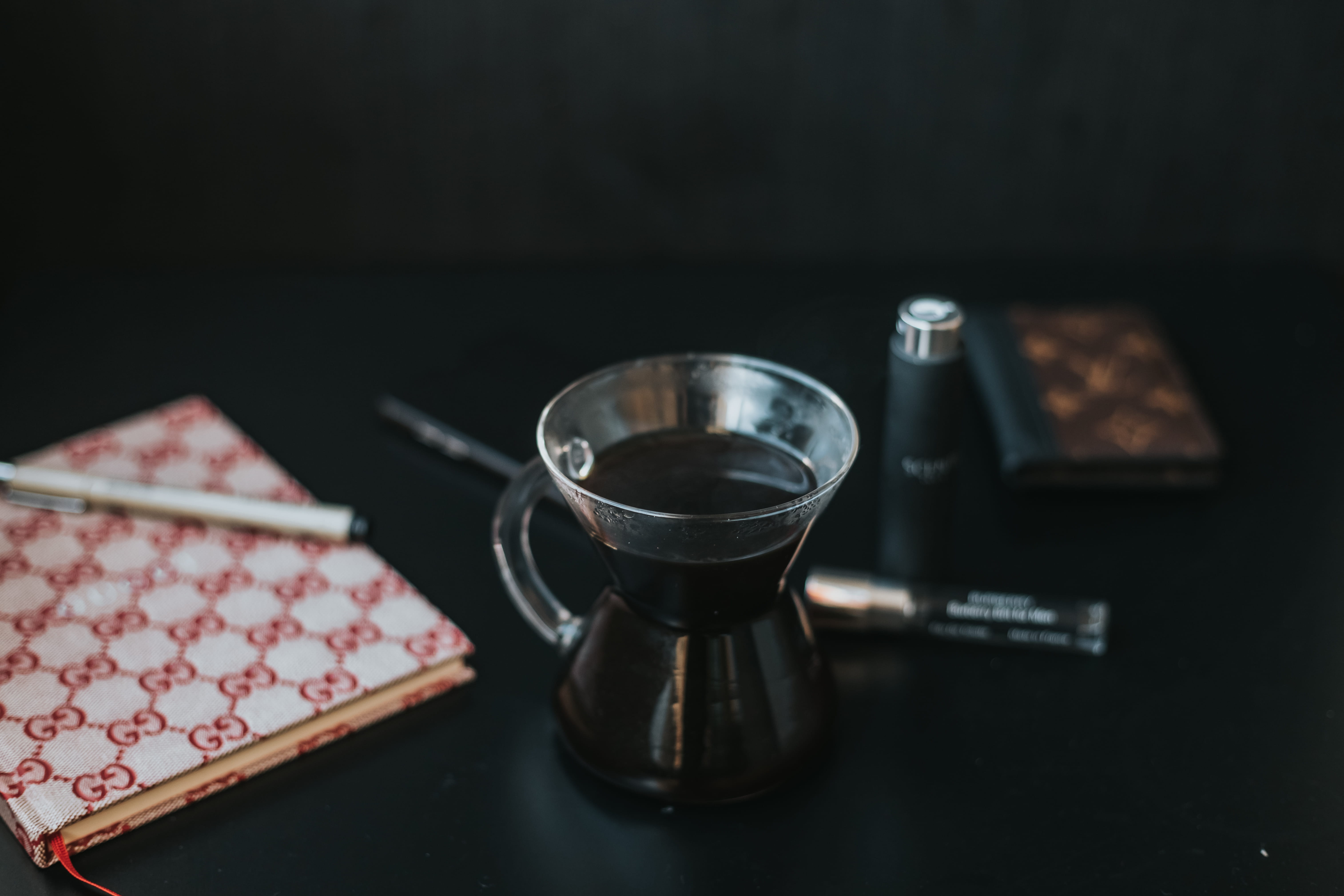 selective focus, sake, glass, mug, alcohol, drink, teapot, studio shot, coffee pot, food and drink, porcelain, pottery, latte, coffee cup, close-up, black background, HD Wallpaper