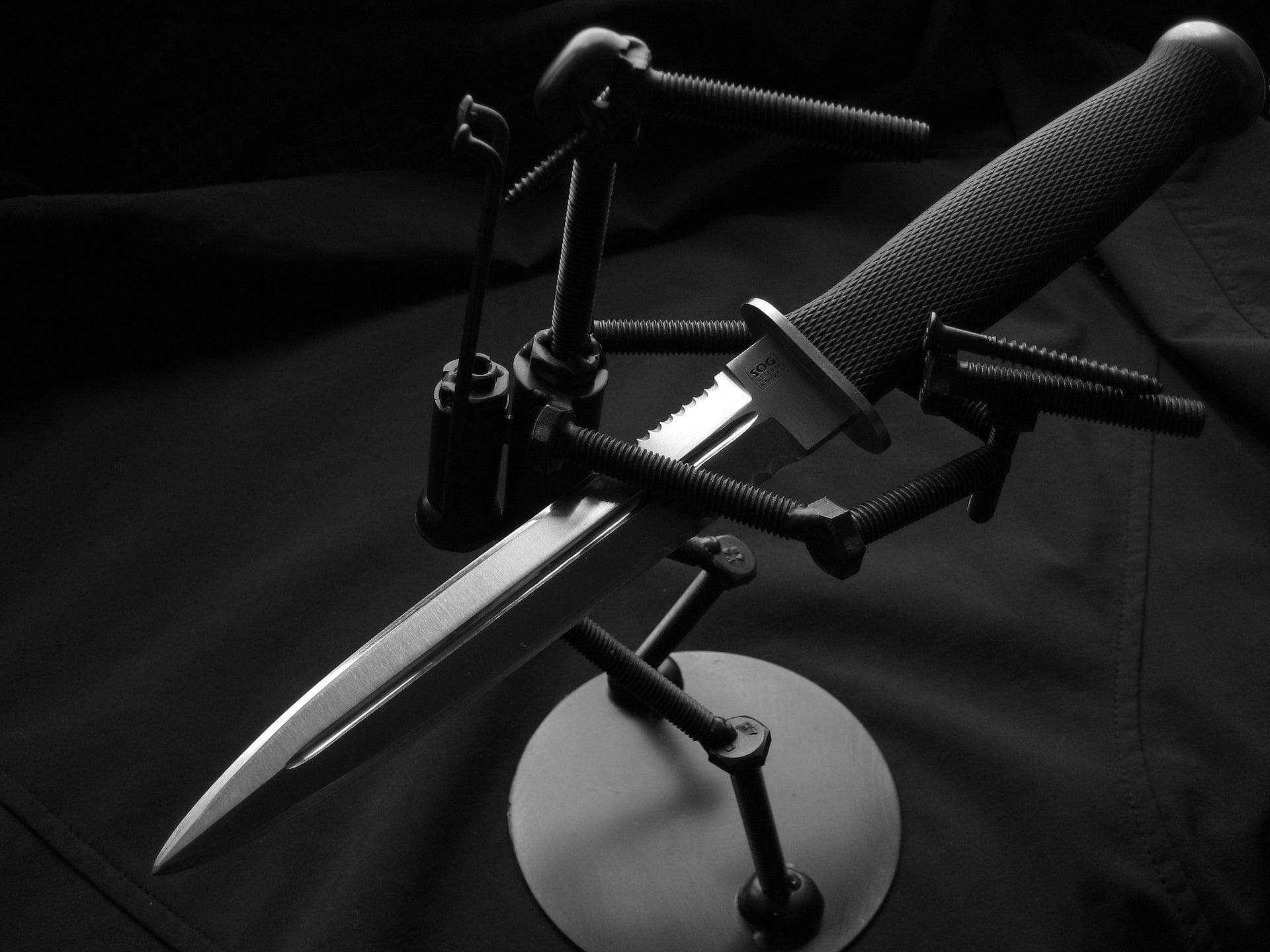 simplicity, high angle view, stand, healthcare and medicine, cycling, bicycle, absence, equipment, dark, Knife, input device, no People, still life, backgrounds, HD Wallpaper