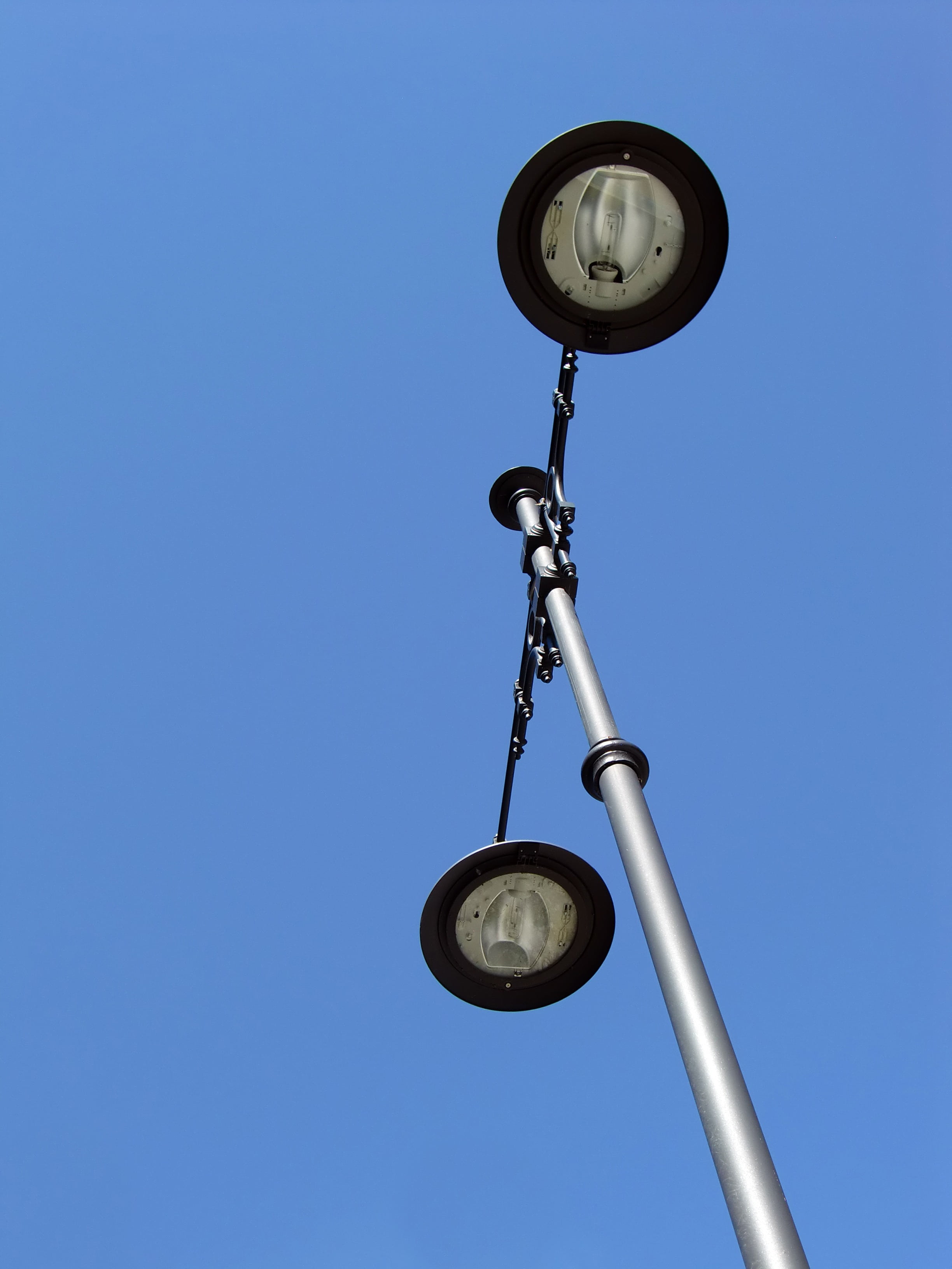 day, technology, outdoors, time, communication, geometric shape, clock, shape, light, 2K, gray, lamp, nature, blue, black, clear sky, copy space, sky, Phone HD Wallpaper