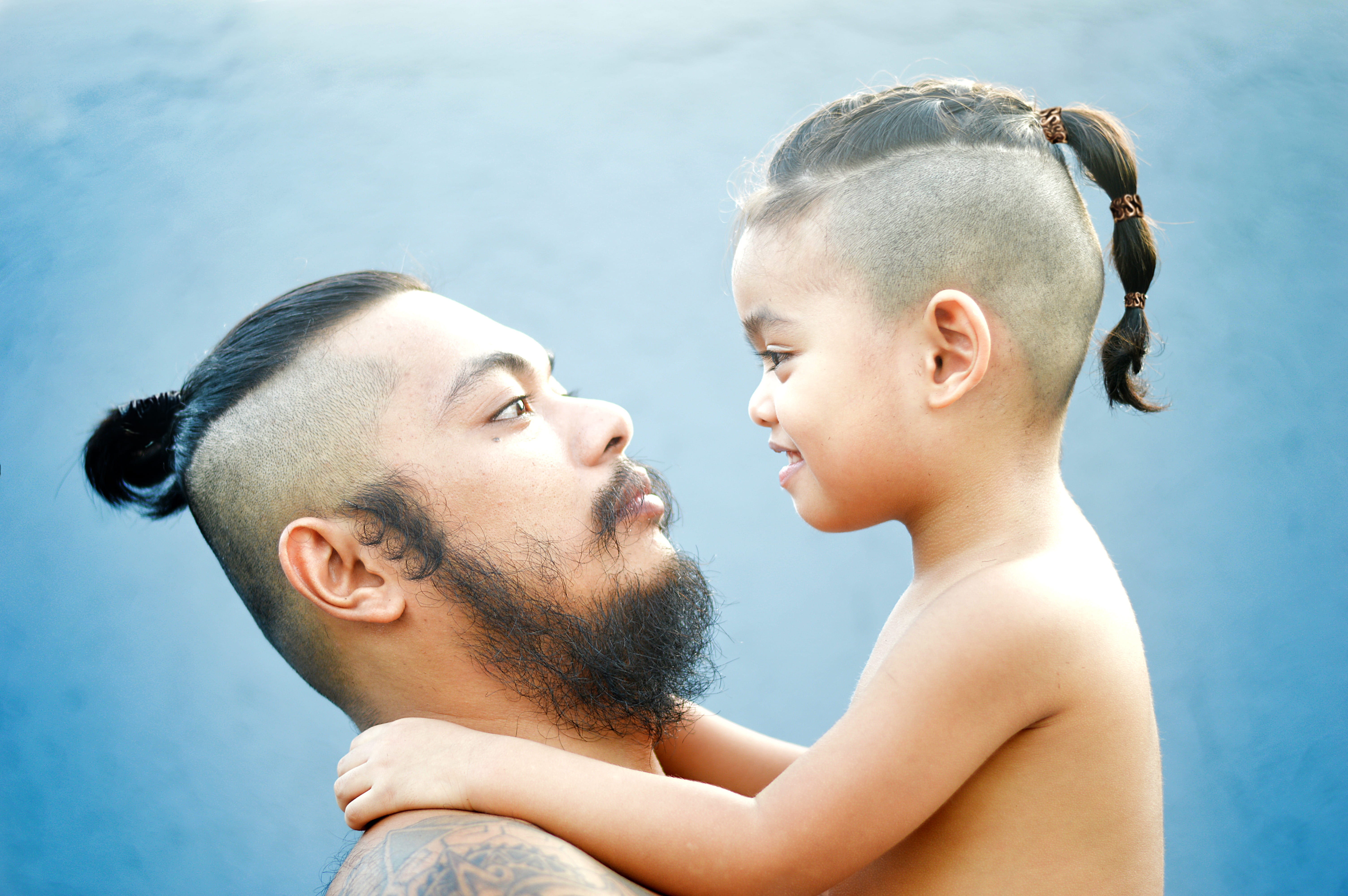 5K, love, headshot, lifestyles, leisure activity, shirtless, positive emotion, couple - relationship, childhood, portrait, real people, vikings, ragnar, HD Wallpaper