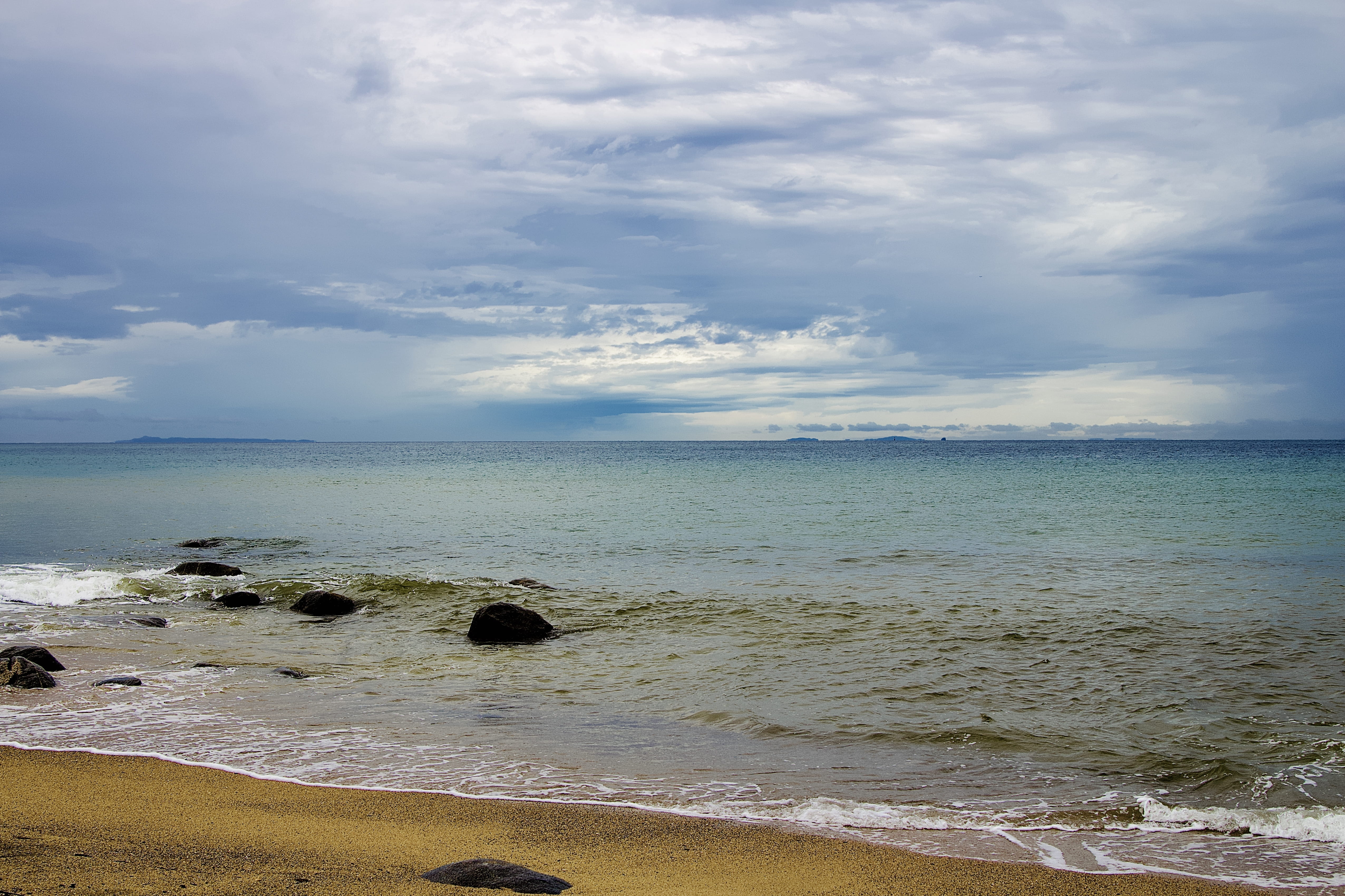 horizon over water, idyllic, beach, rock, scenics - nature, non-urban scene, beauty in nature, water, sky, sea, nature, 4K, motion, tranquil scene, horizon, HD Wallpaper