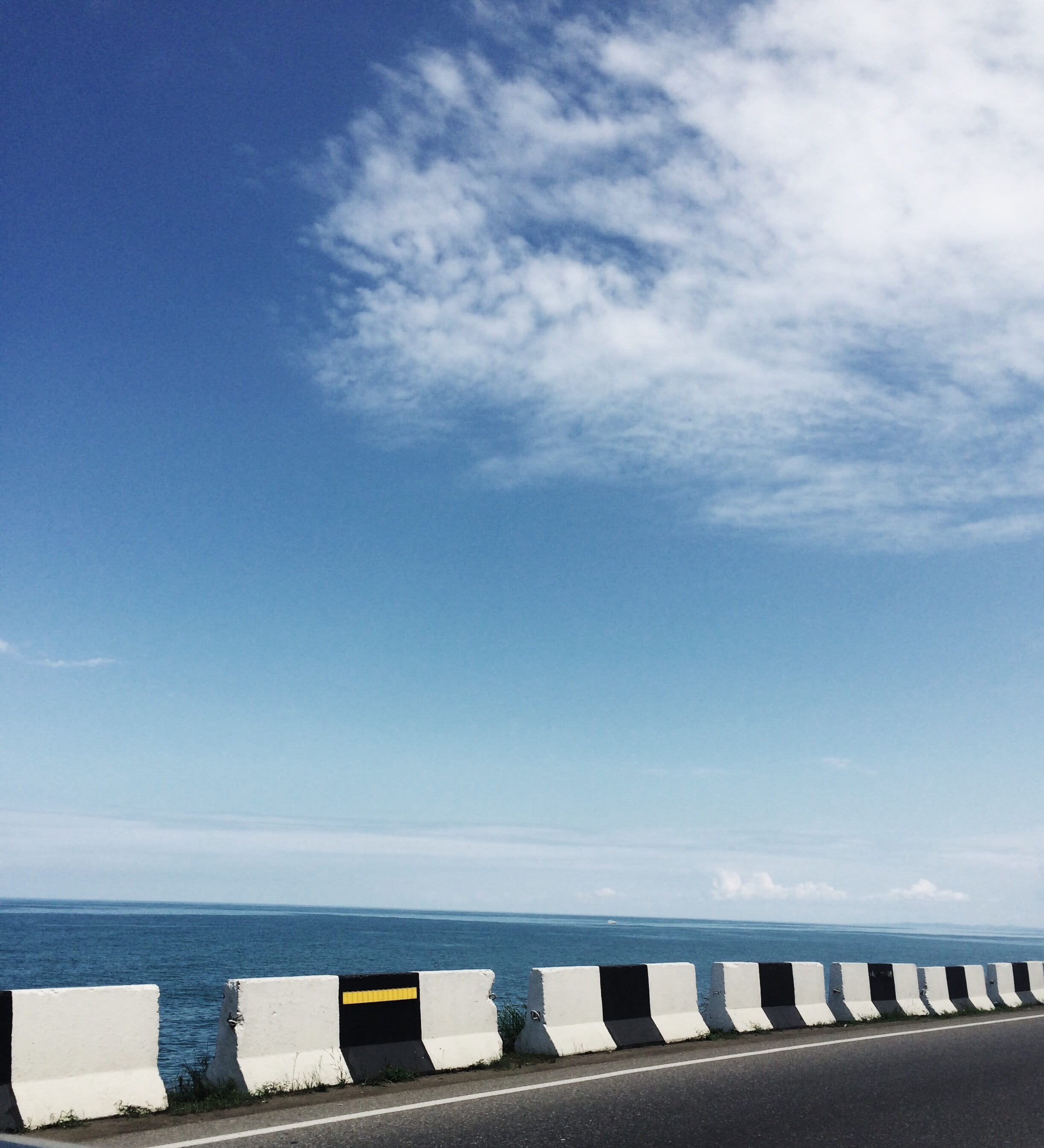 tranquil scene, beauty in nature, tranquility, cloud - sky, in a row, beach, pier, horizon over water, blacksea, 2K, nature, batumi, water, sky, horizon, Phone HD Wallpaper