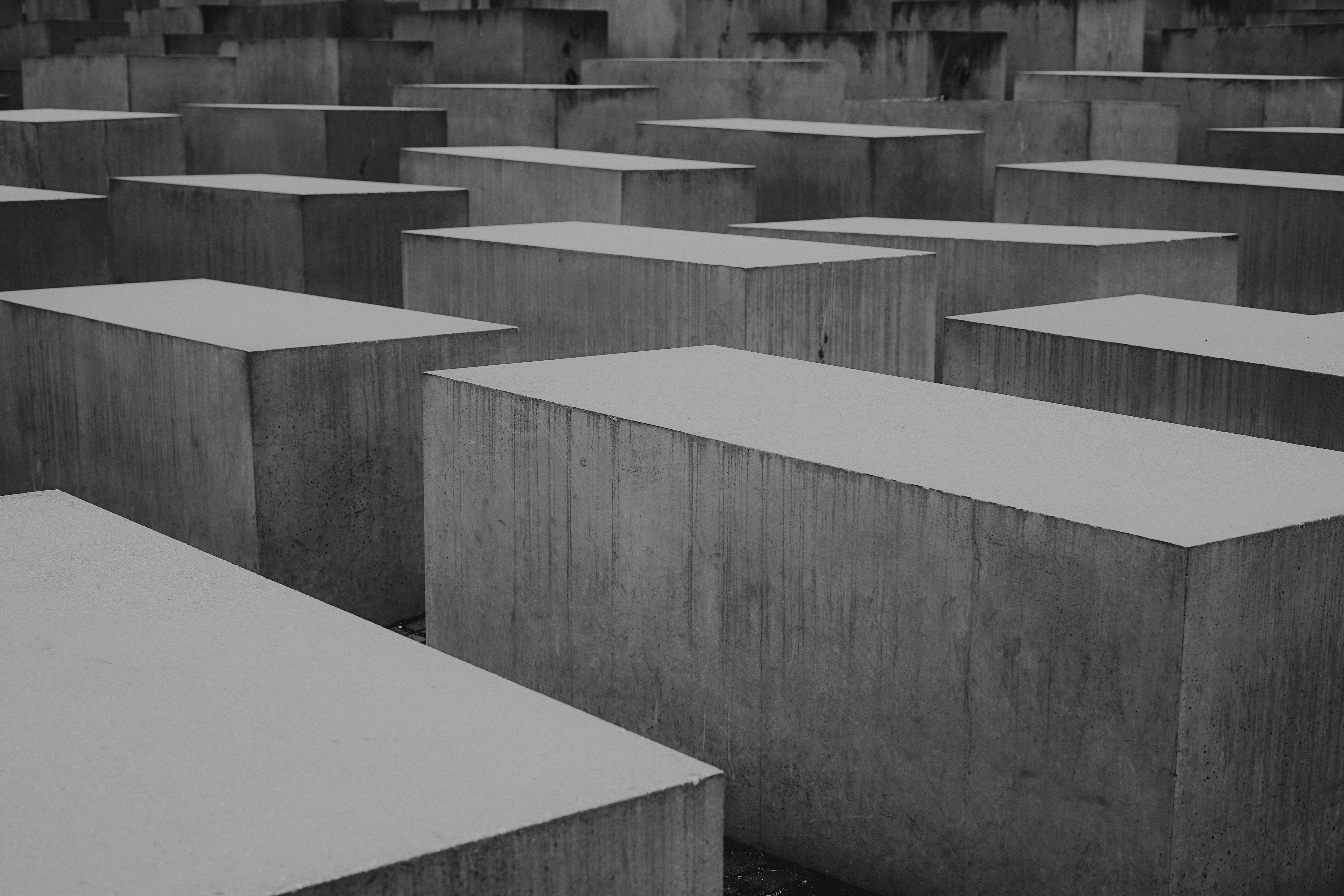 religion, maze, labyrinth, tomb, full frame, plant, wall, tarmac, built structure, table, plywood, backgrounds, ground, in a row, bird, animal, architecture, HD Wallpaper