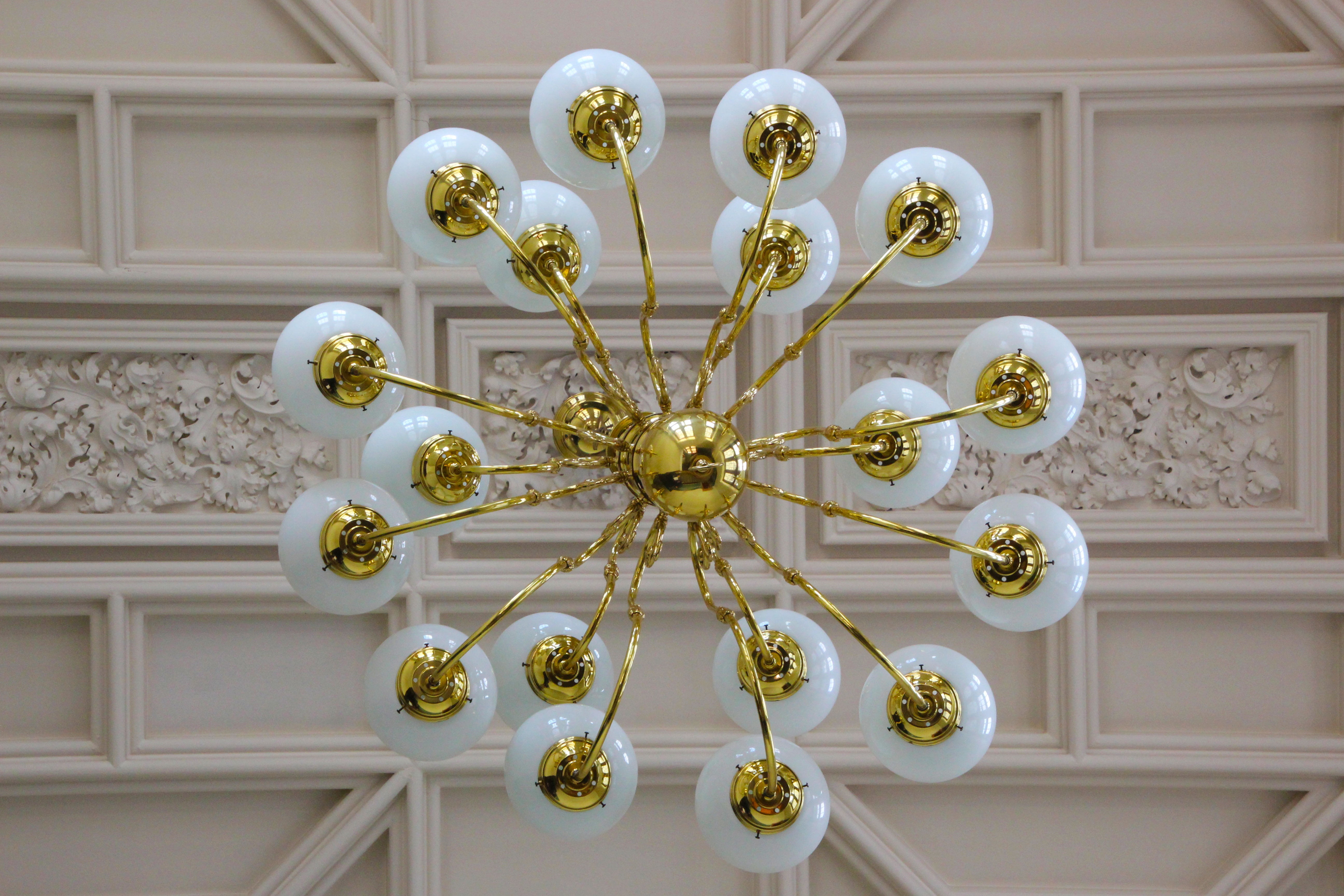 decor, modern, building, representation, ornate, craft, architecture, home, architectural column, bulb, room, lights, low angle view, hanging, illumination, HD Wallpaper