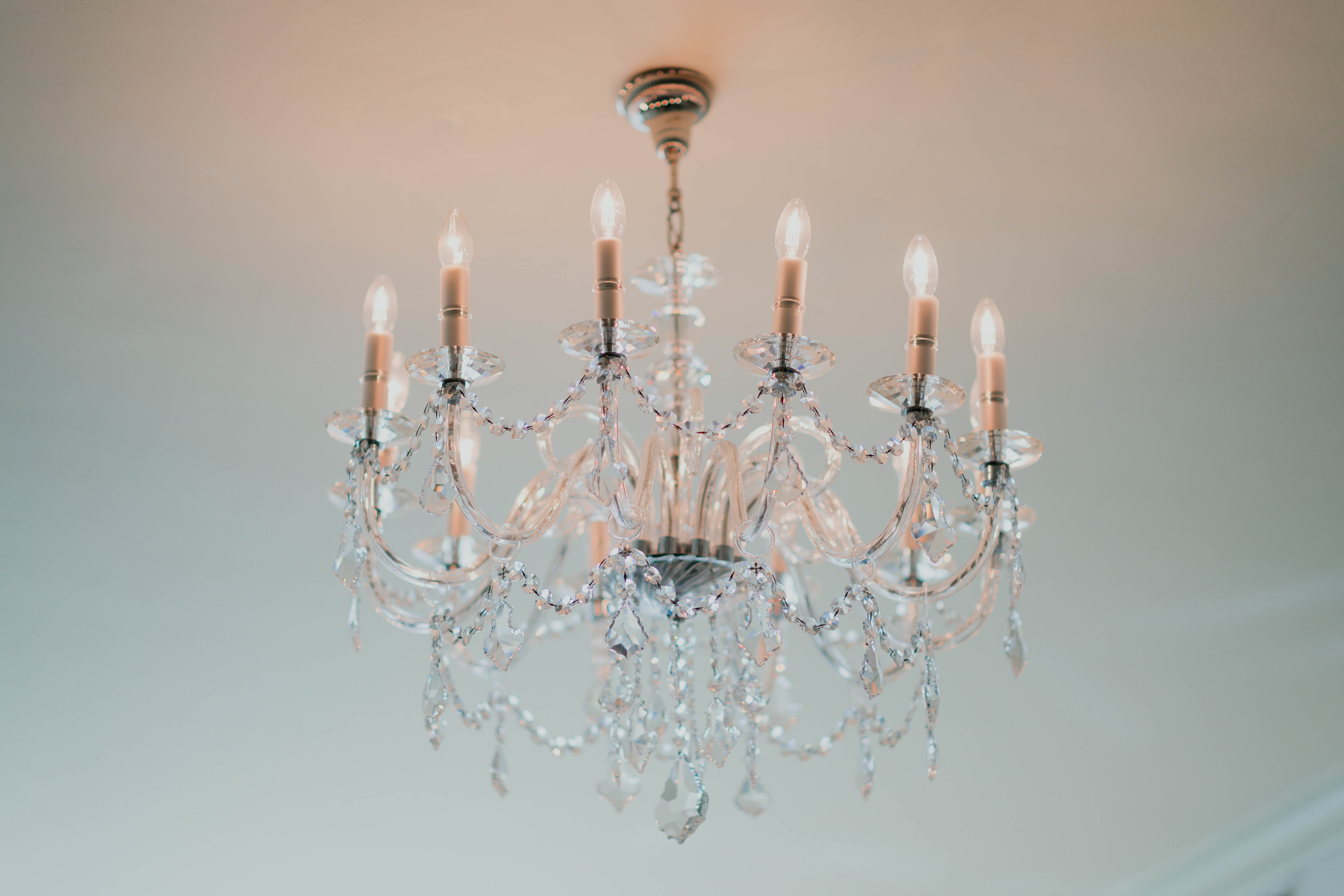ceiling, 5K, light, oval, luxury, light fixture, tub, decoration, bronze, electricity, chandelier, lamp, flame, wealth, hair slide, flour, studio shot, HD Wallpaper