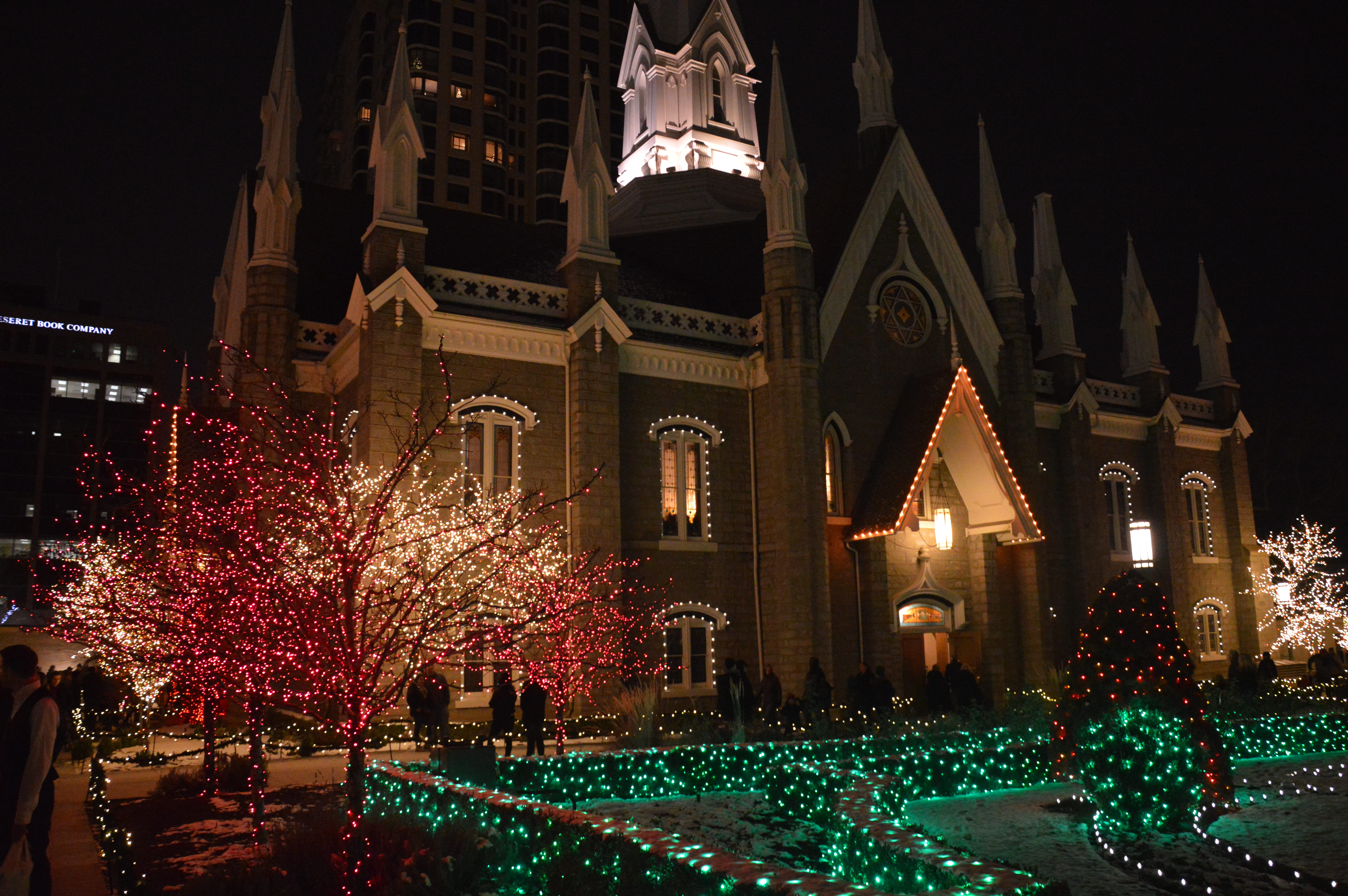 religion, united states, architecture, place of worship, illuminated, plant, christmas lights, night, christmas tree, building exterior, belief, christmas decoration, HD Wallpaper